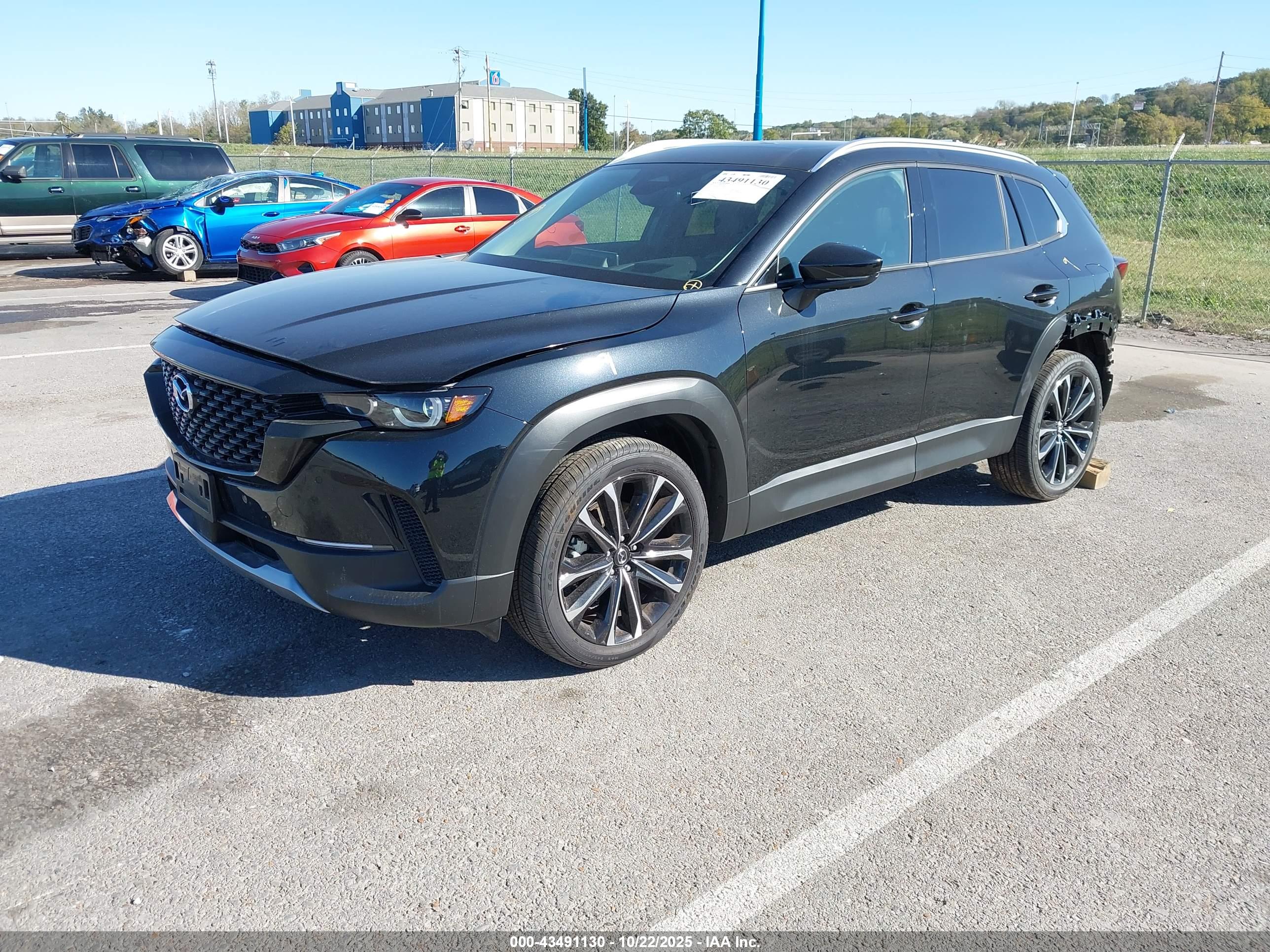 MAZDA CX-50 image 2