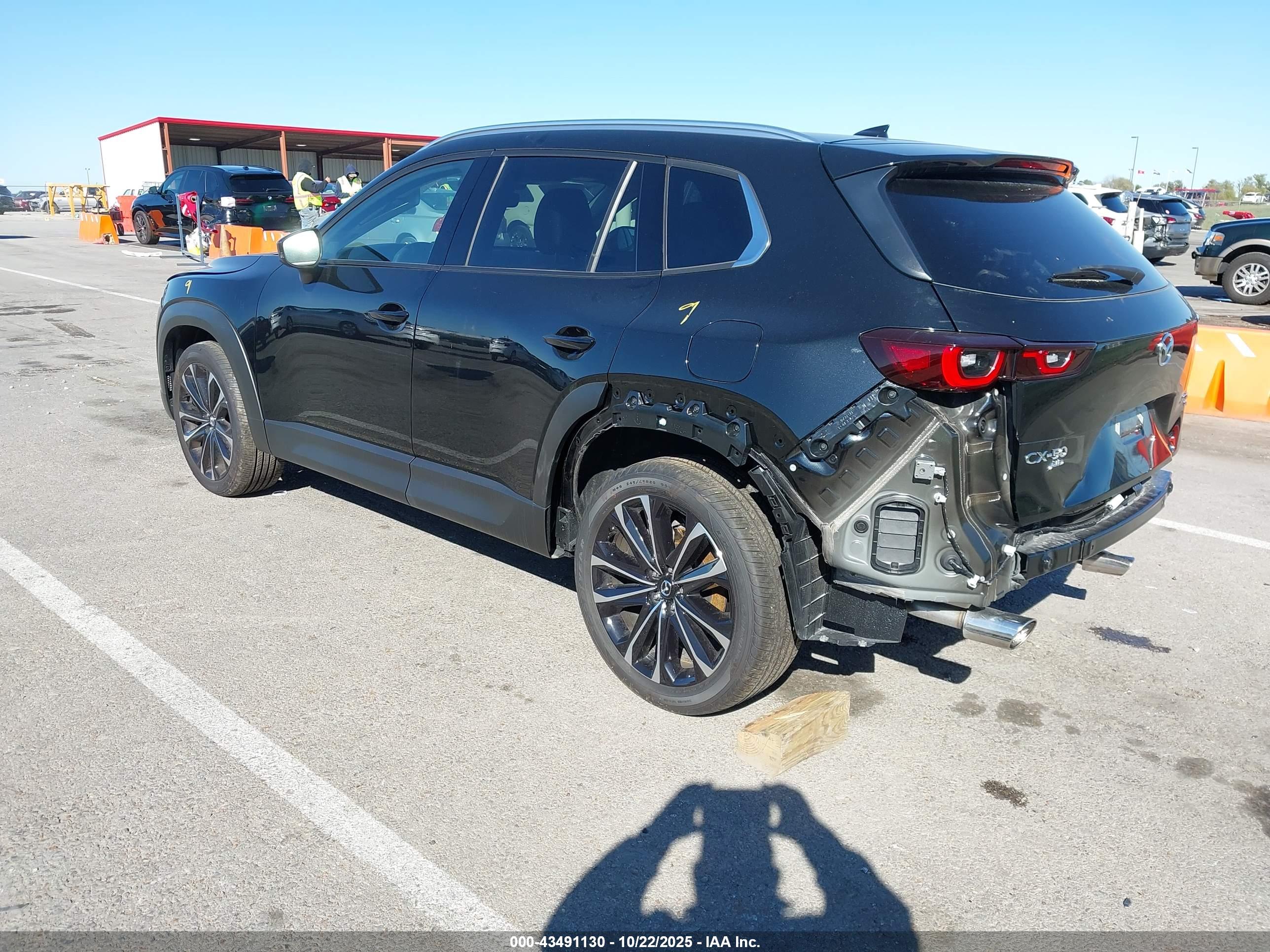 MAZDA CX-50 image 3