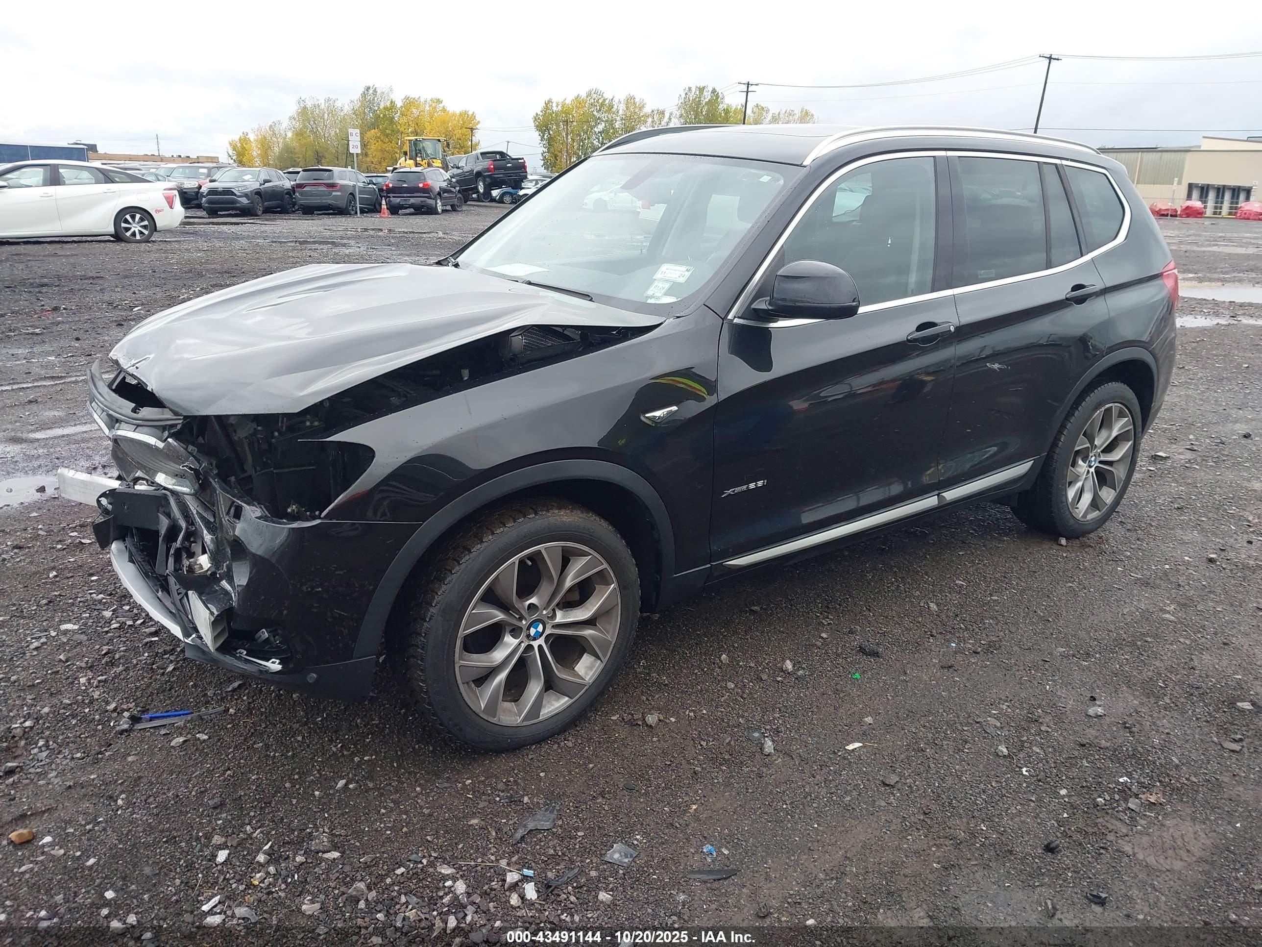BMW X3 image 2