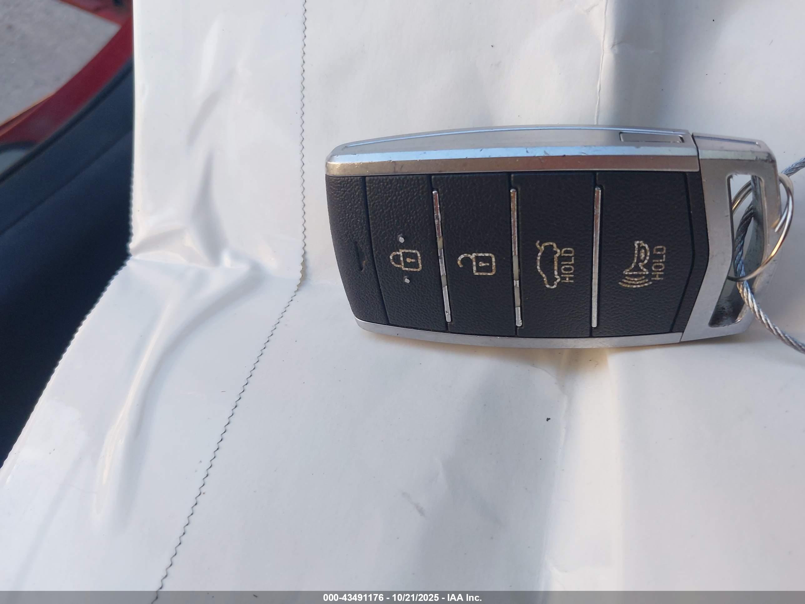 GENESIS G70 image 11