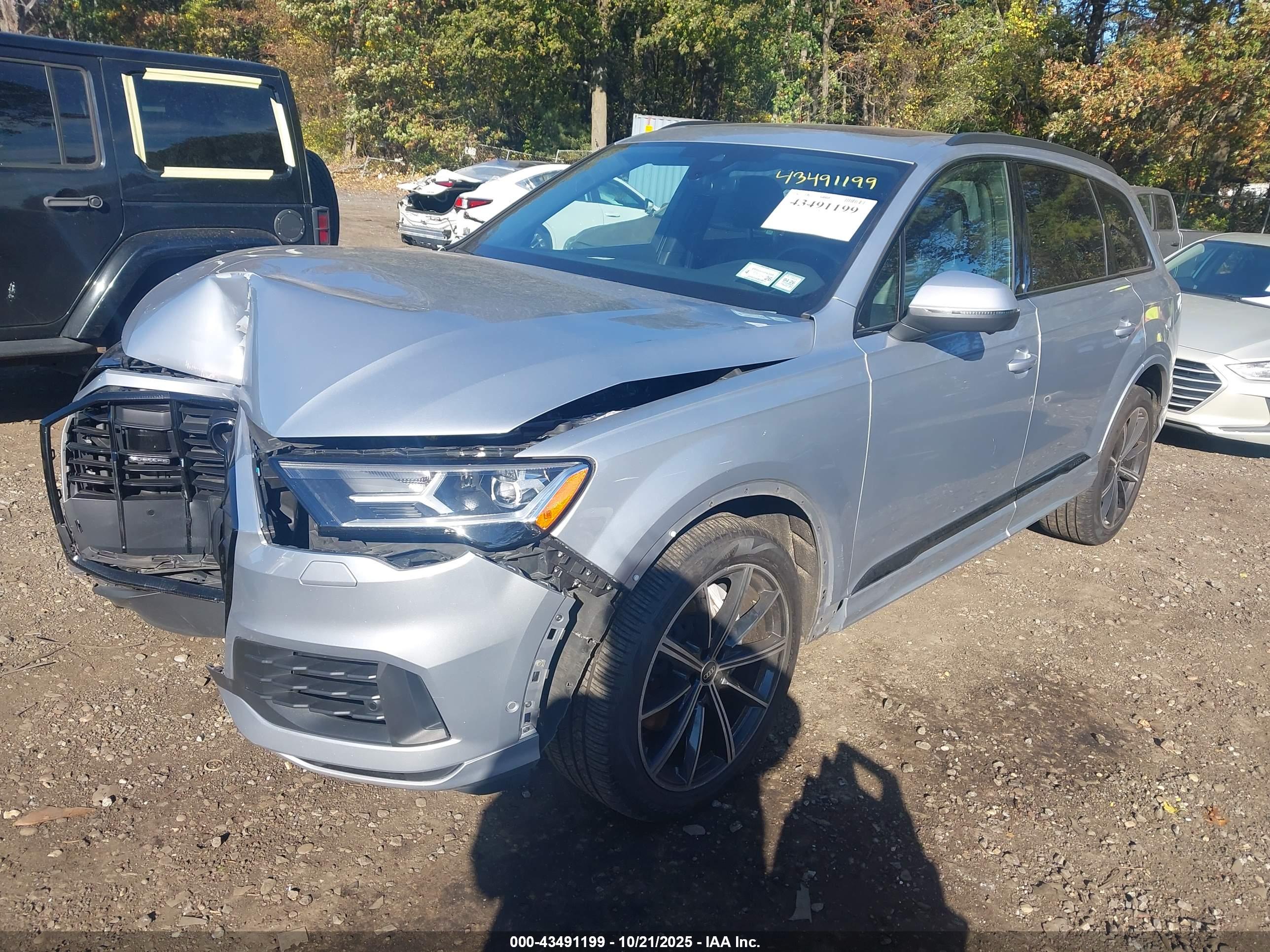 AUDI Q7 image 2