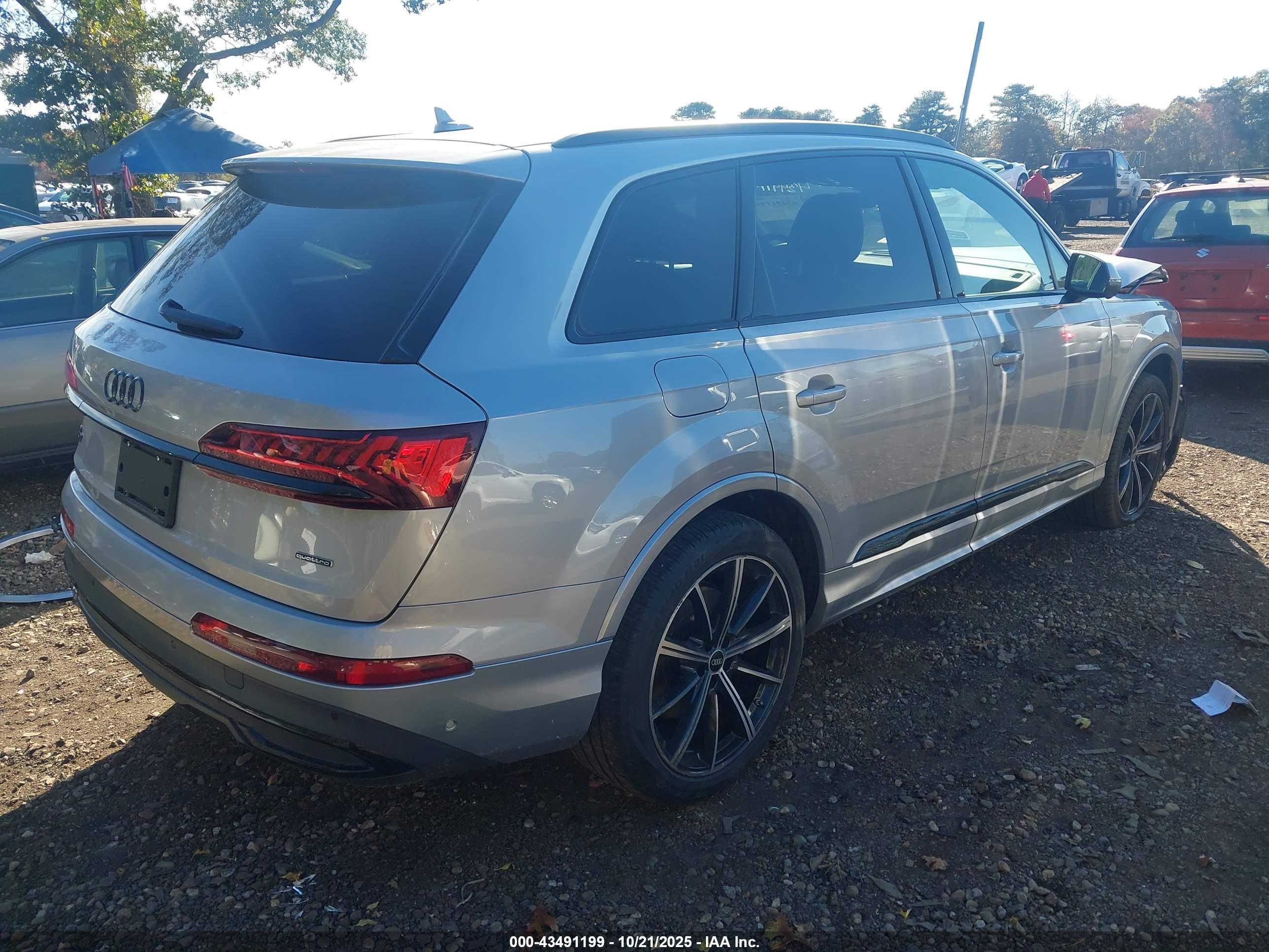 AUDI Q7 image 4
