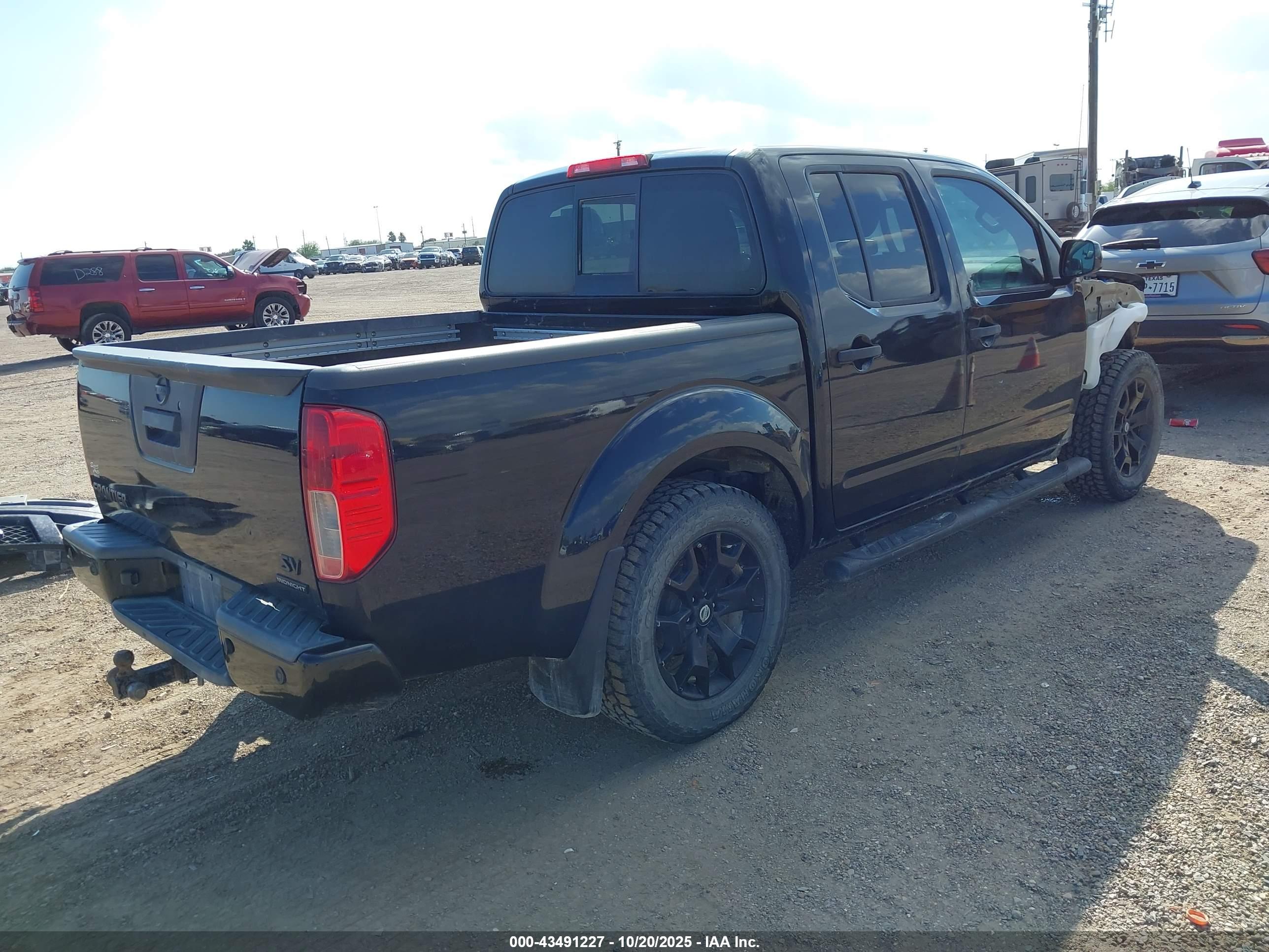 NISSAN FRONTIER image 4