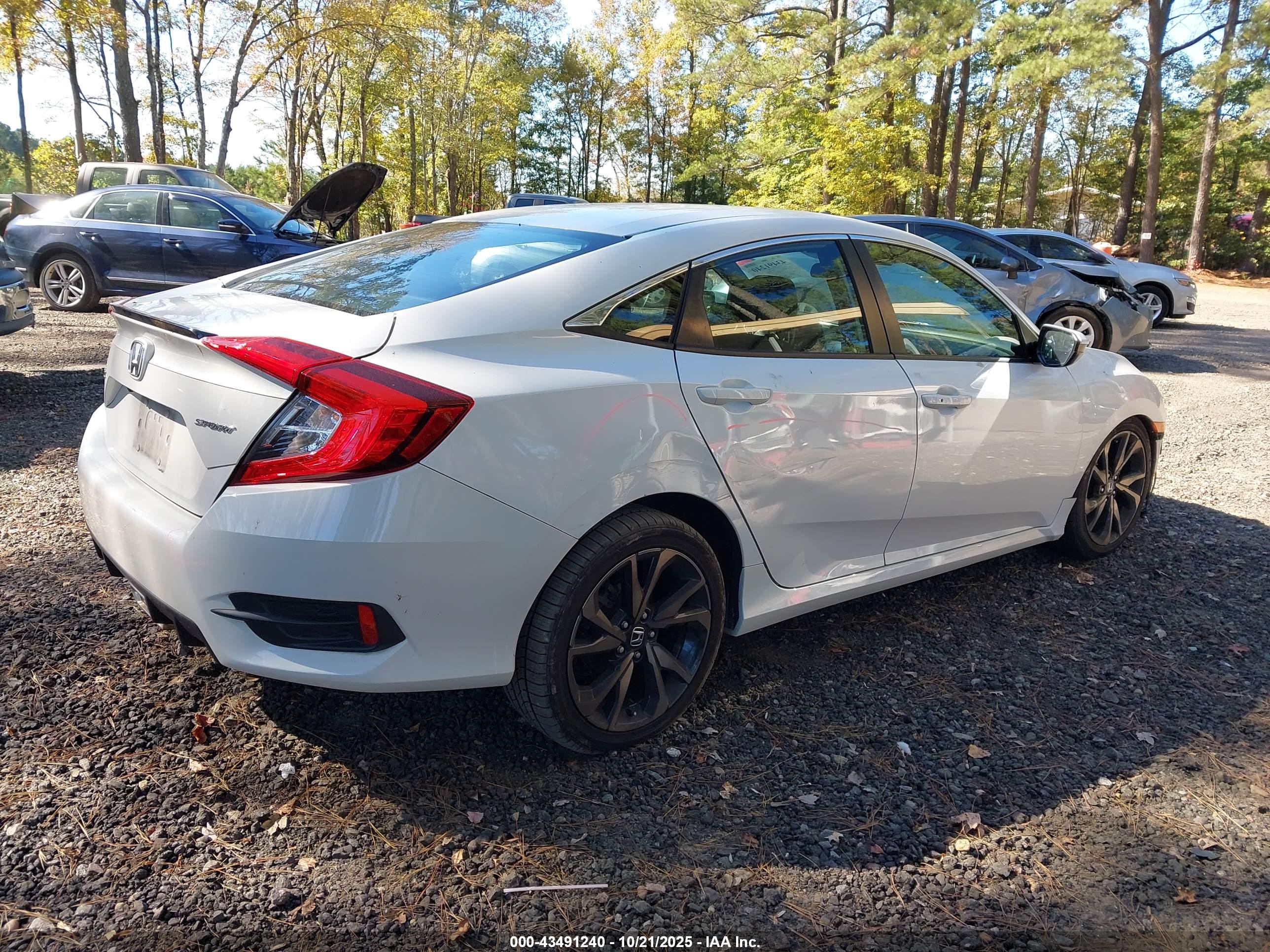 HONDA CIVIC image 4