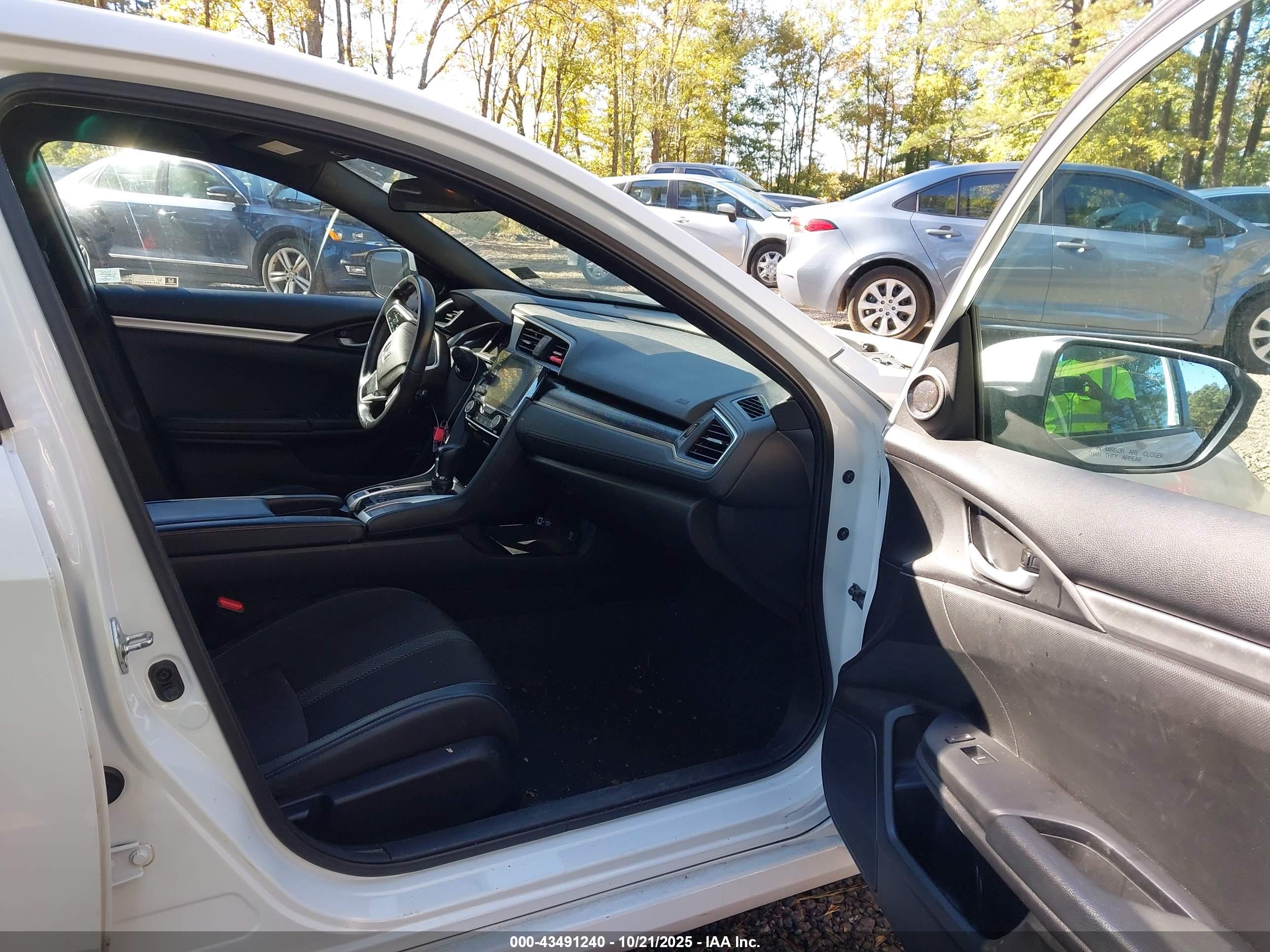 HONDA CIVIC image 5