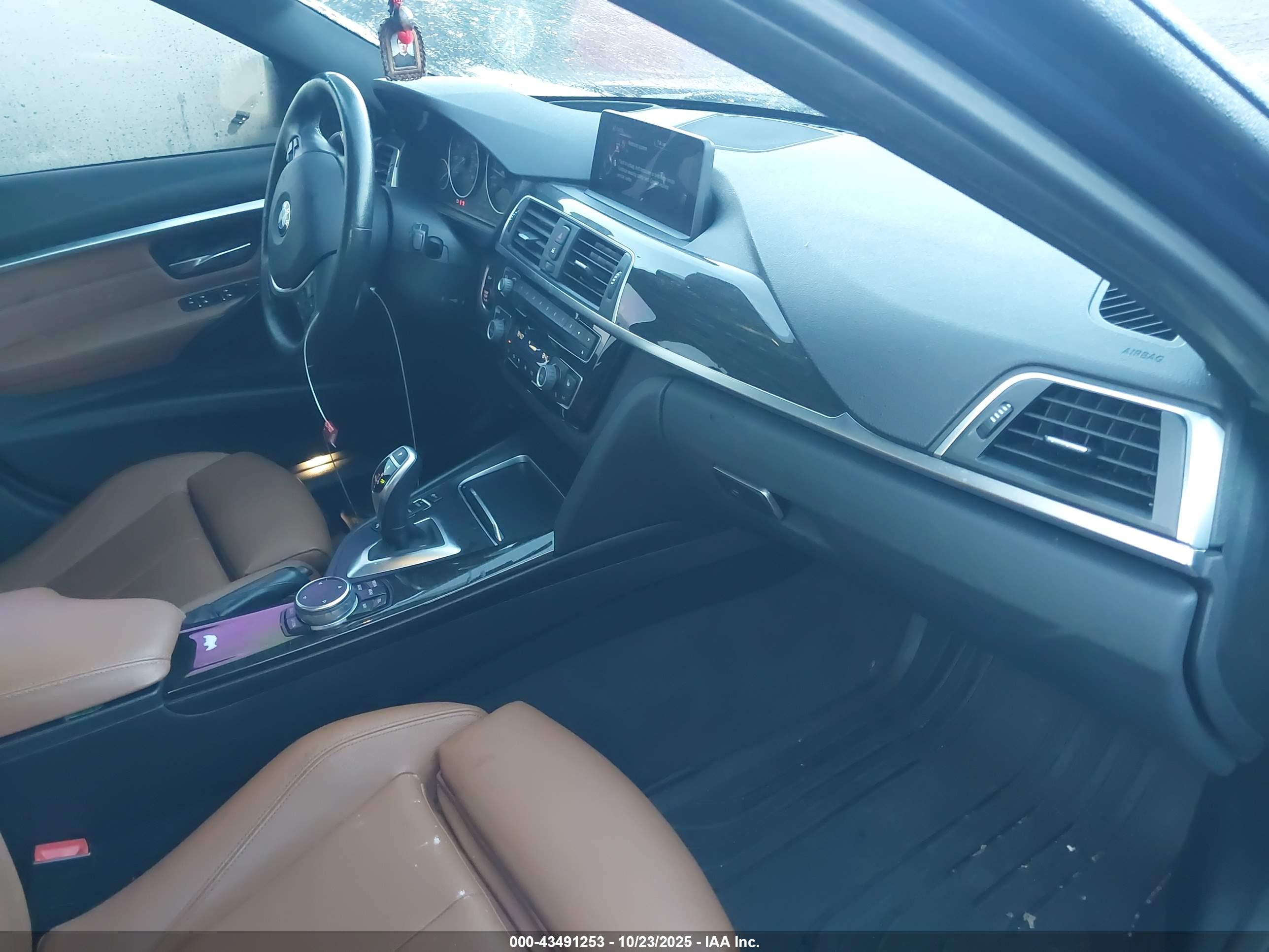 BMW 328I image 5
