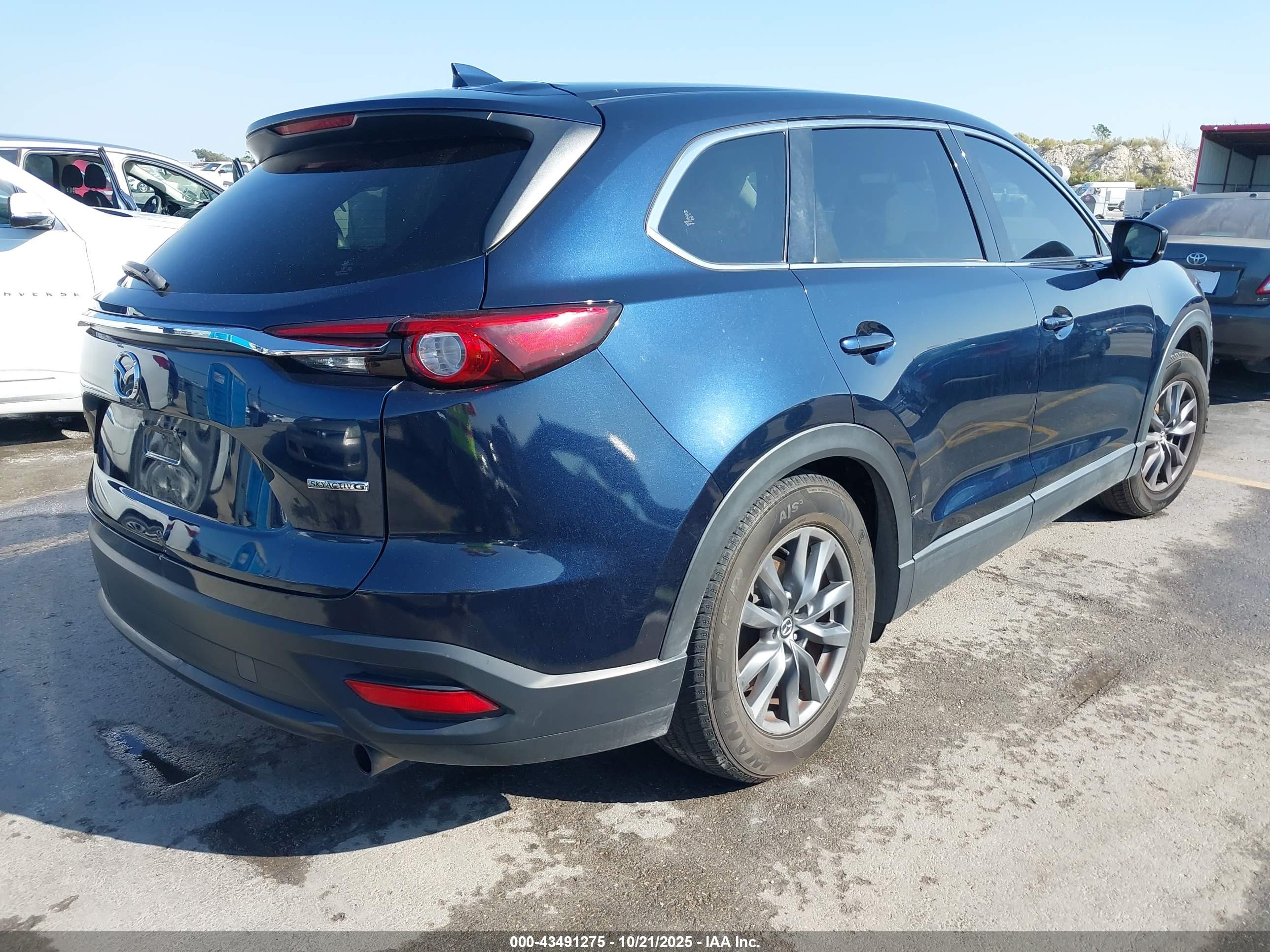 MAZDA CX-9 image 4