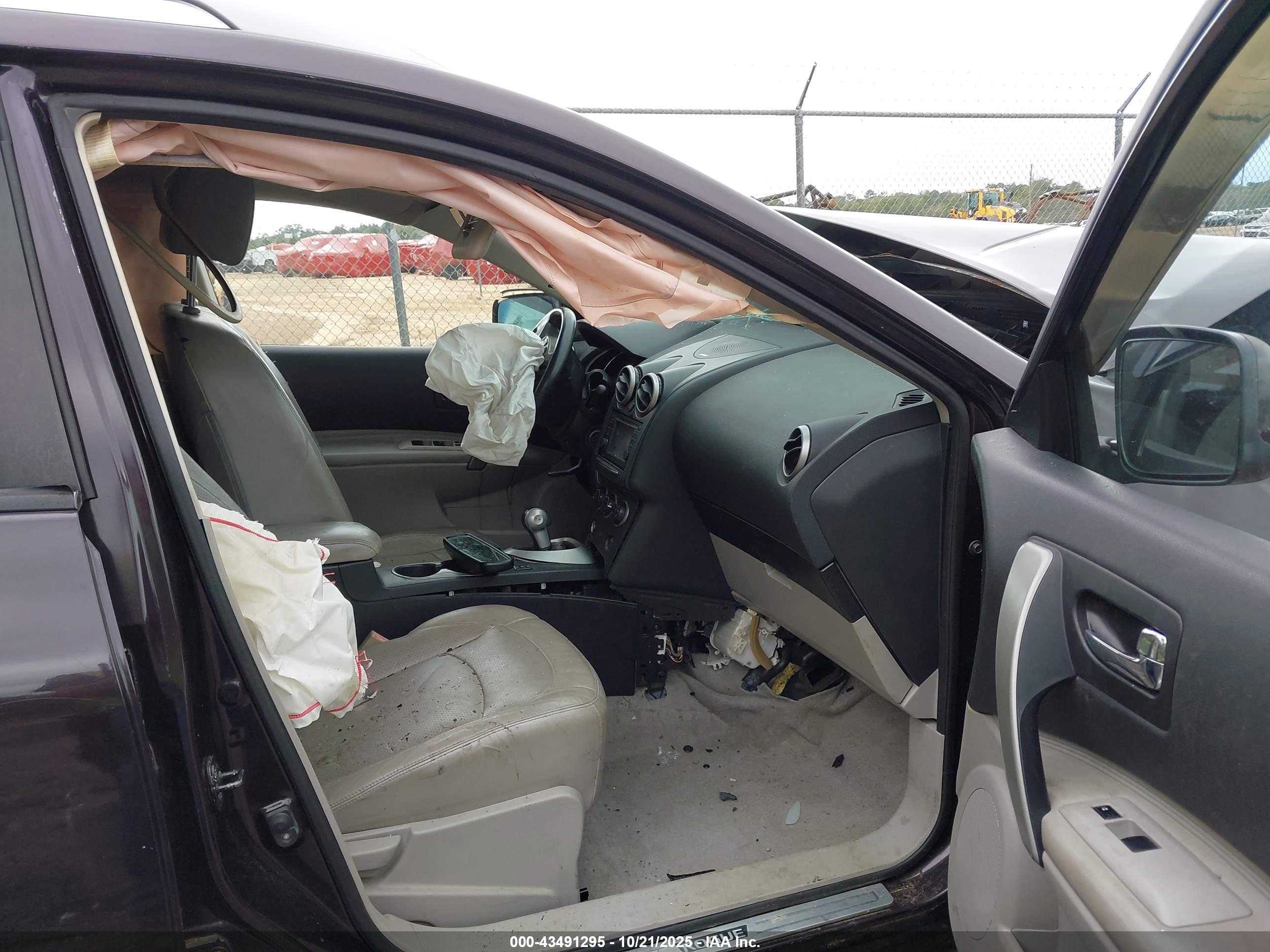 NISSAN ROGUE image 5