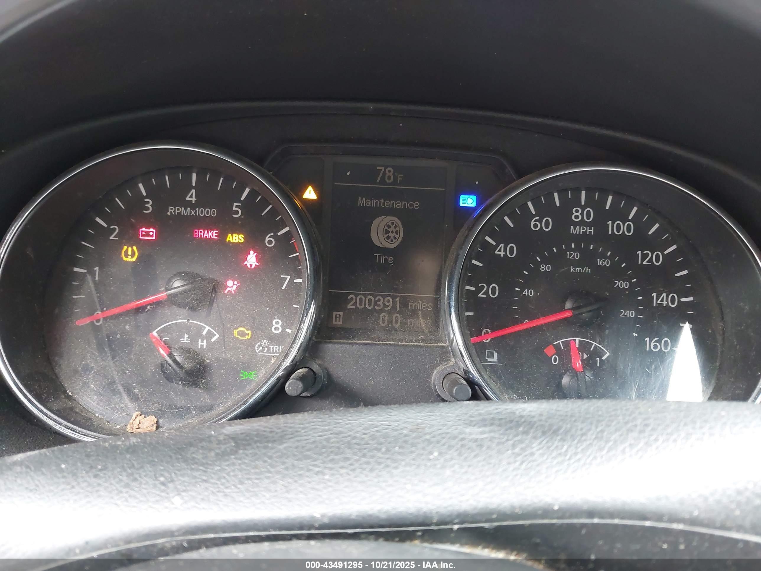 NISSAN ROGUE image 7