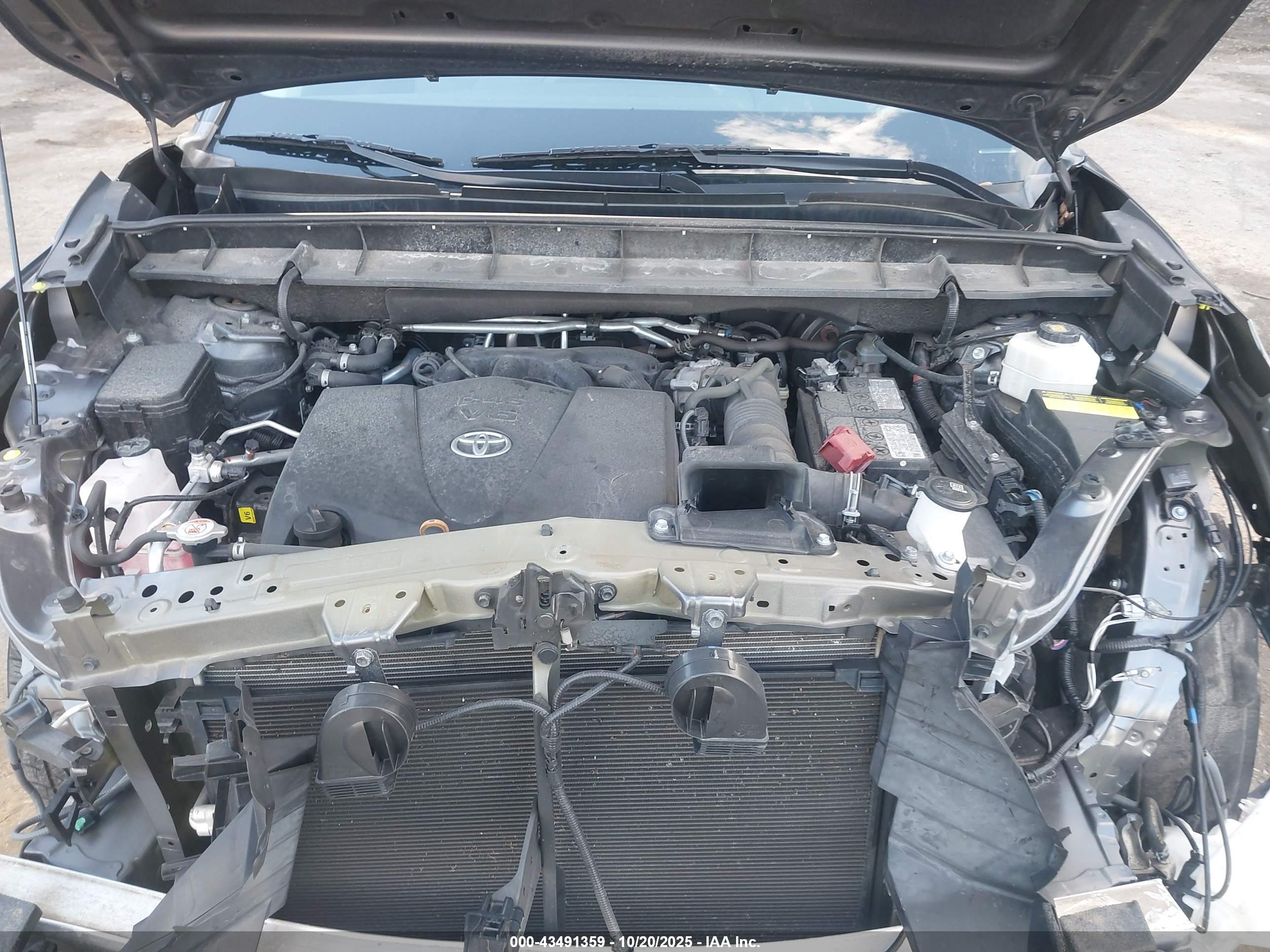 TOYOTA HIGHLANDER image 10
