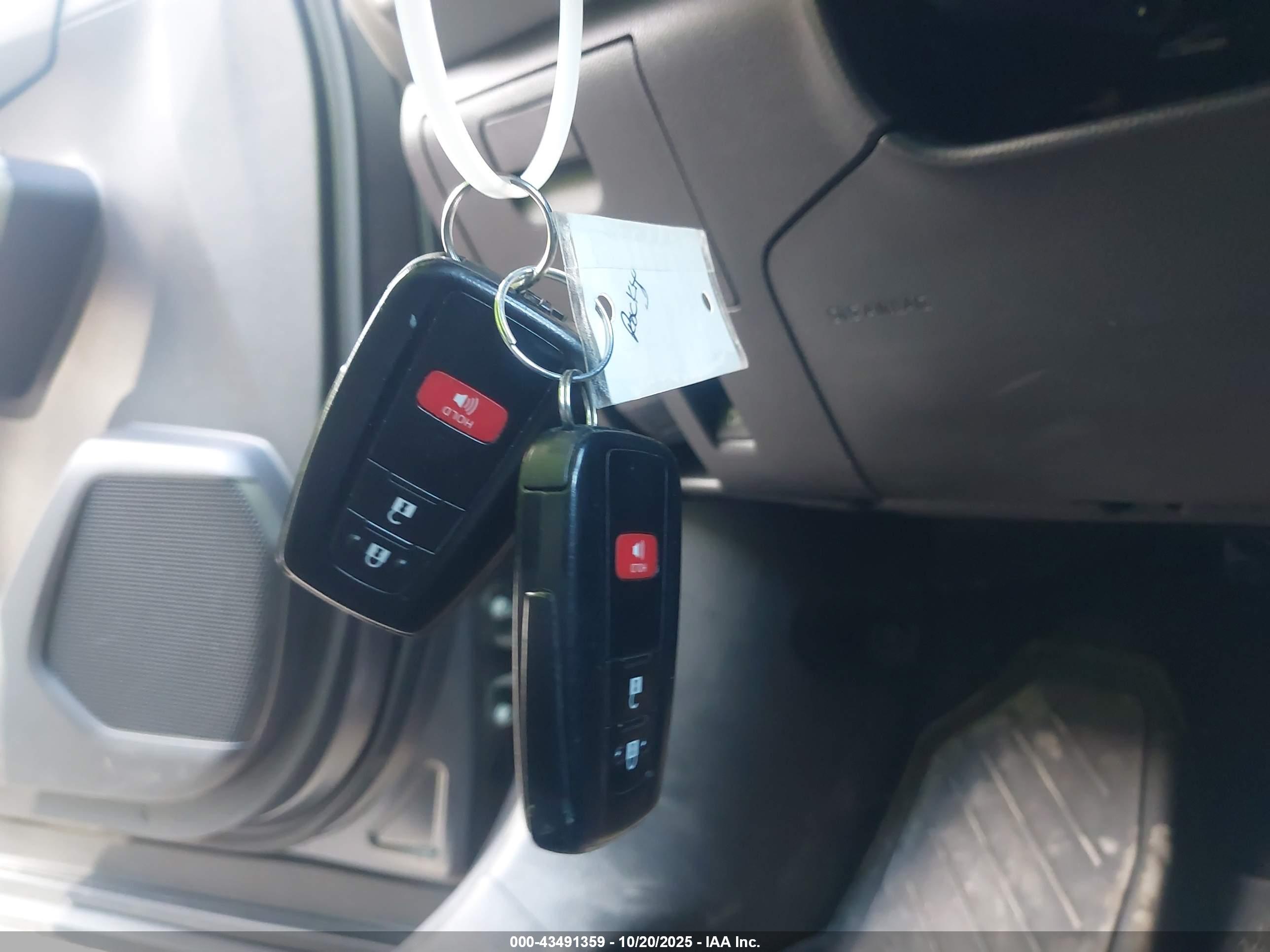 TOYOTA HIGHLANDER image 11