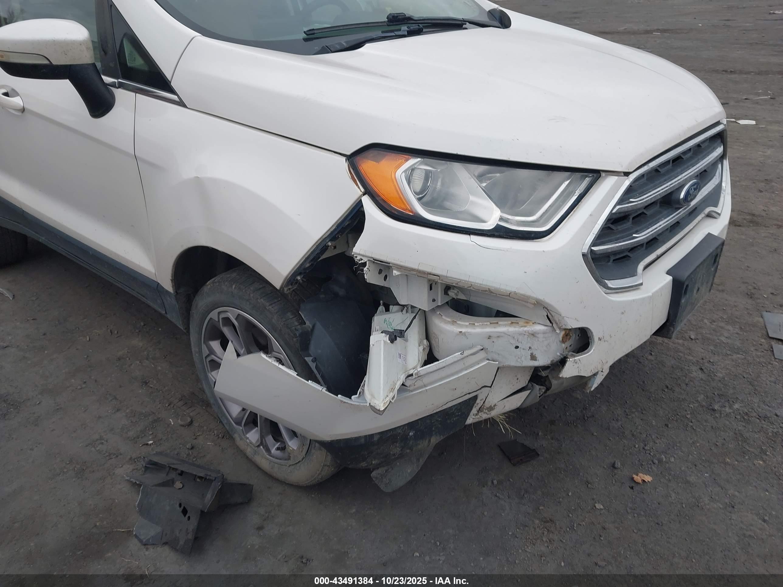 FORD ECOSPORT image 6