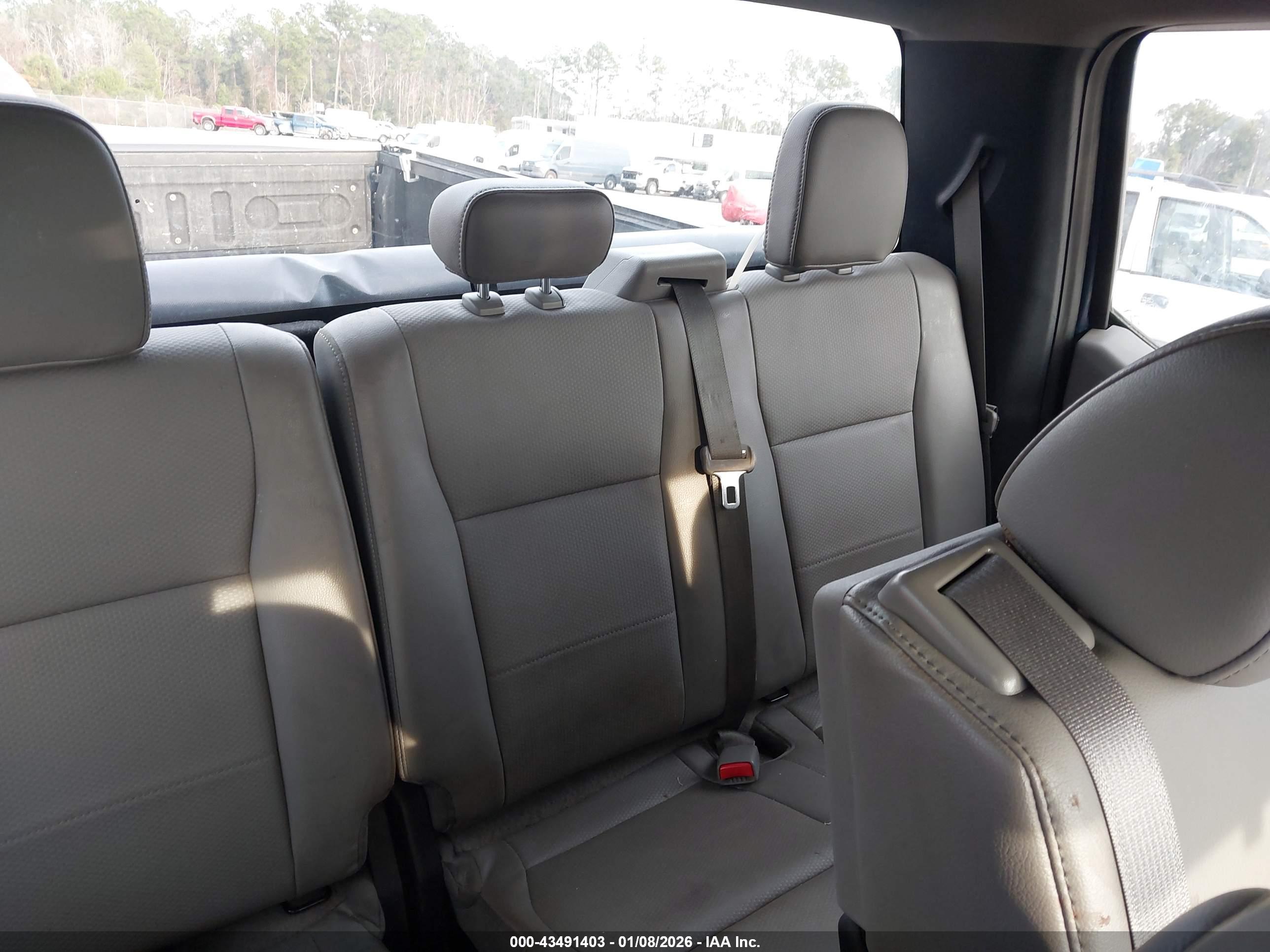 FORD F-150 image 8