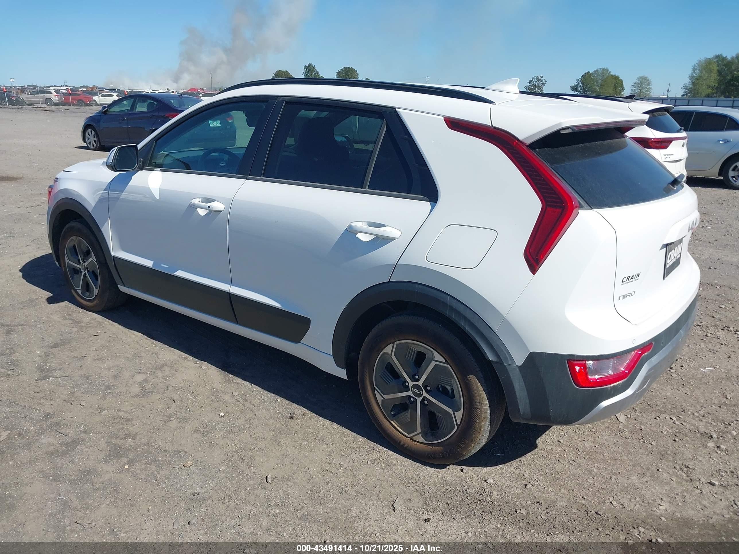 KIA NIRO image 3