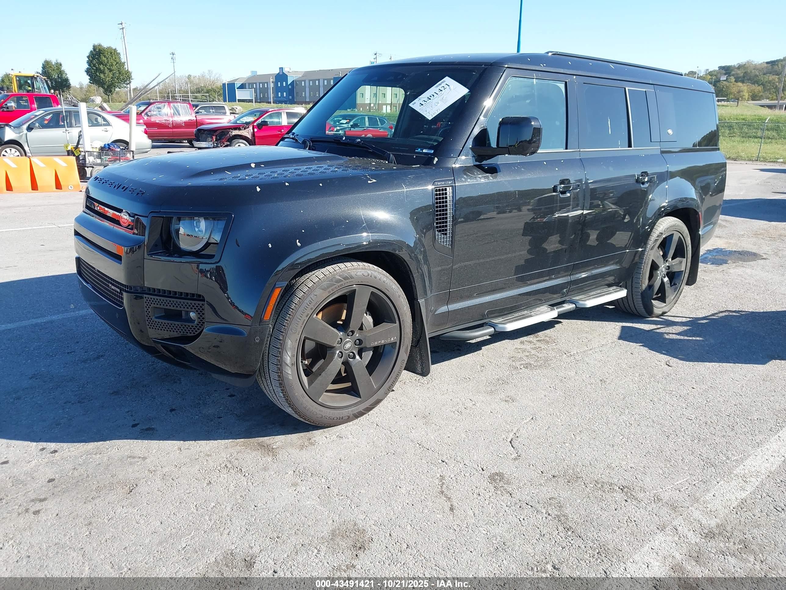 LAND ROVER image 2