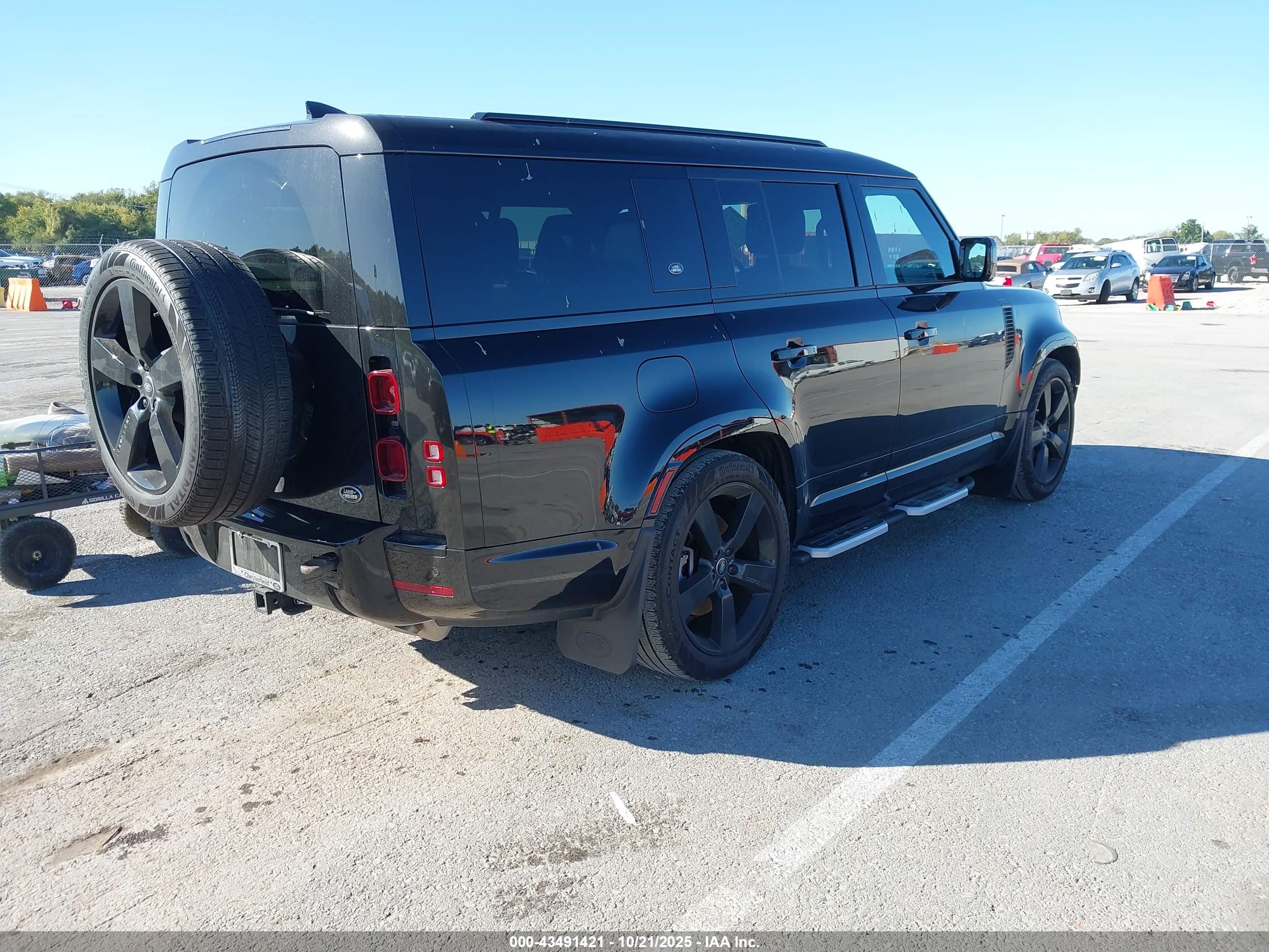 LAND ROVER image 4