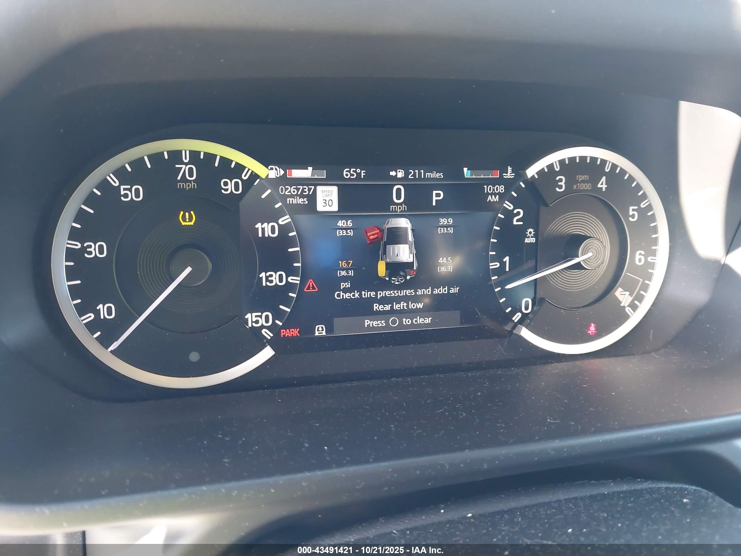 LAND ROVER image 7