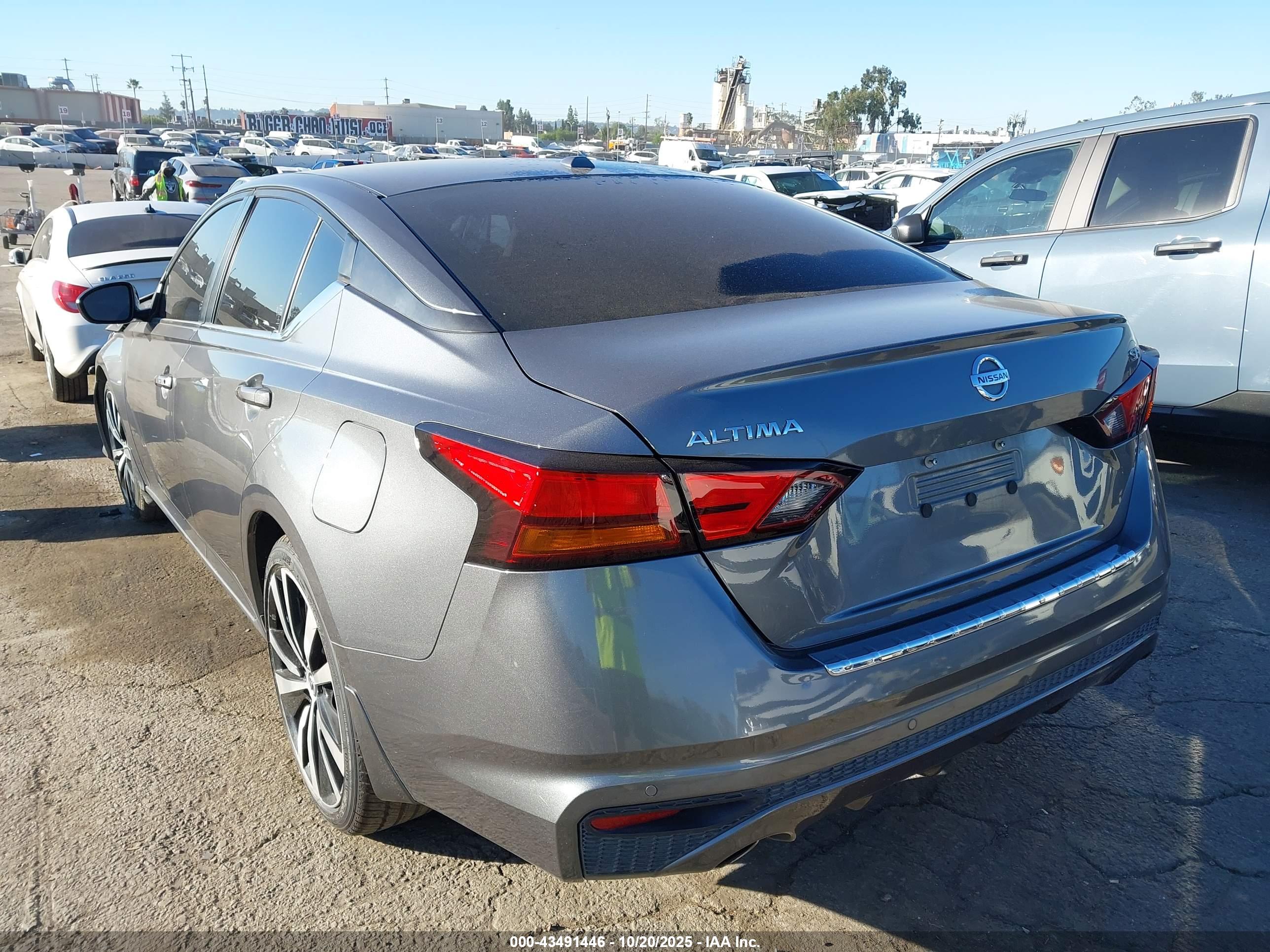 NISSAN ALTIMA image 3