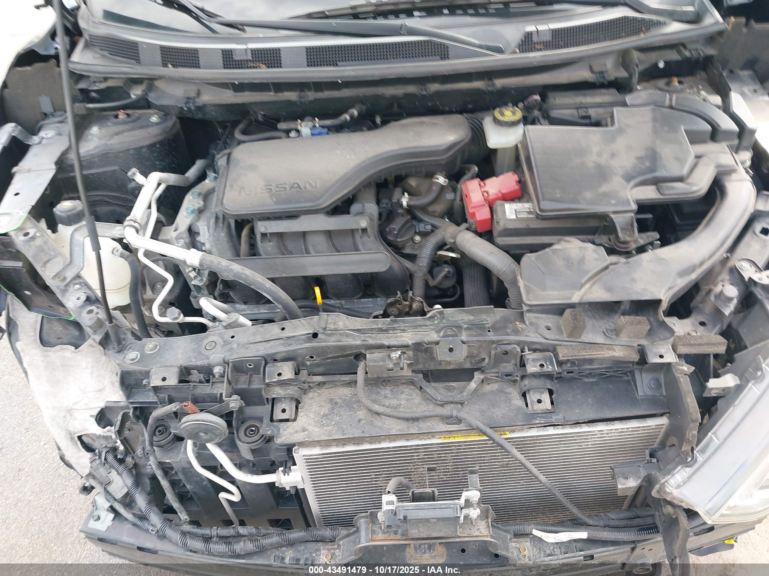 NISSAN ROGUE image 10