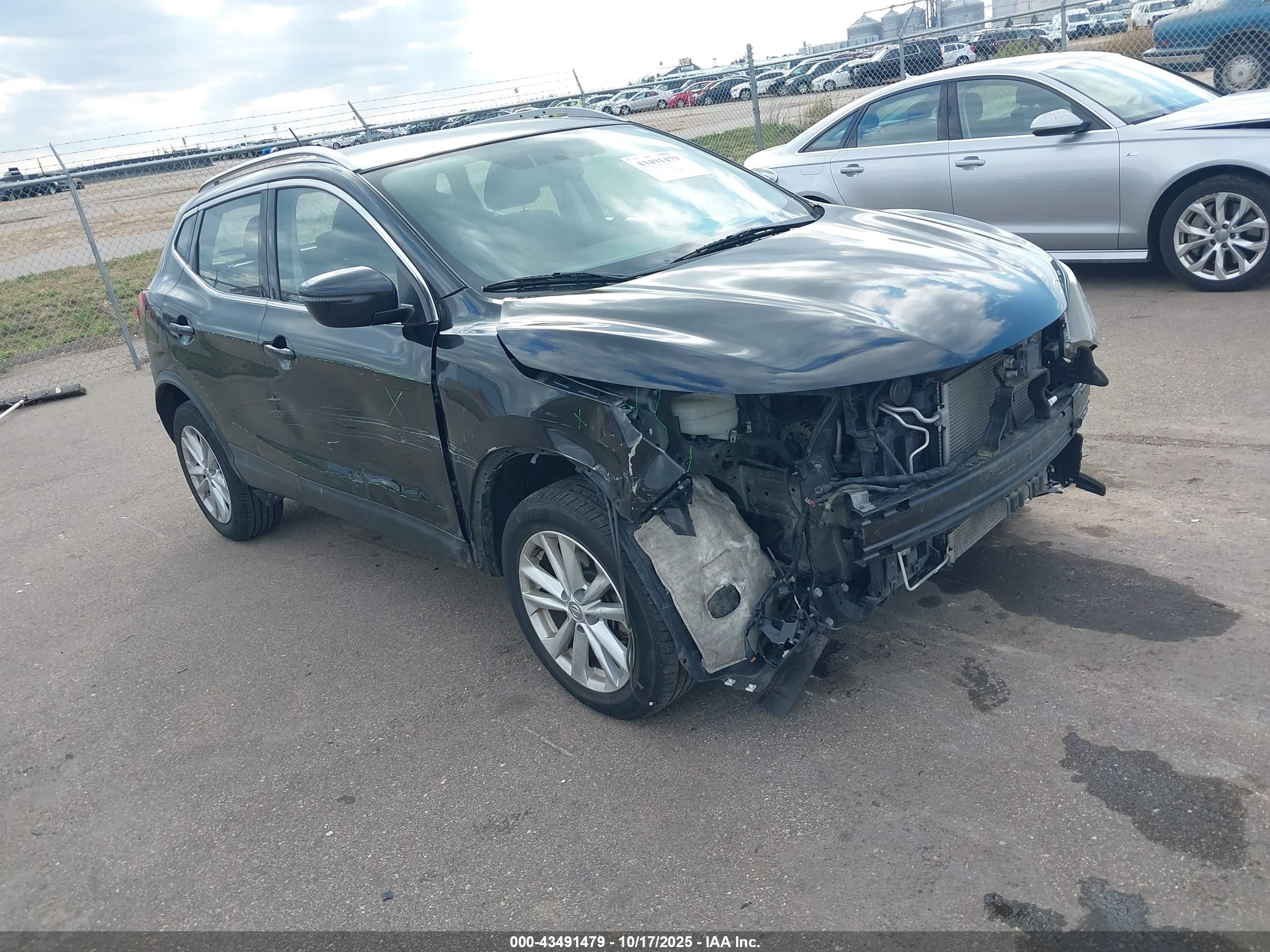 NISSAN ROGUE image 6