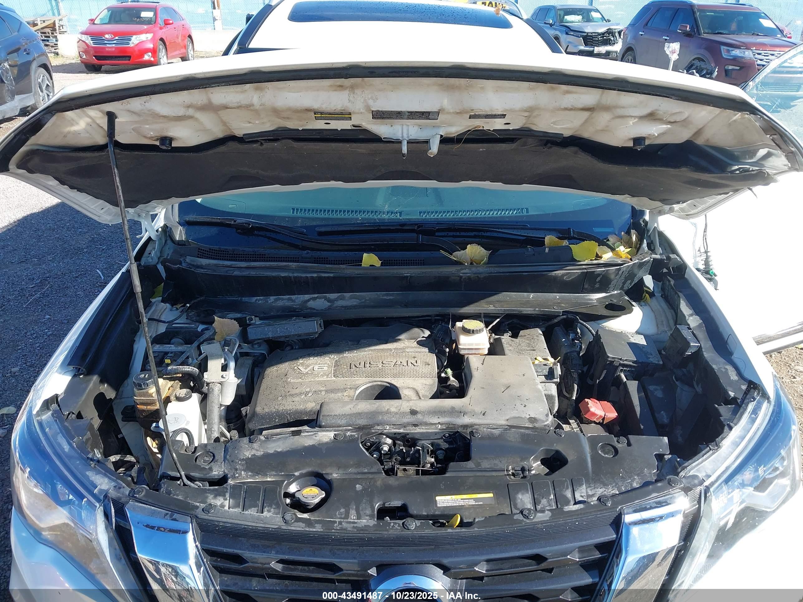 NISSAN PATHFINDER image 10