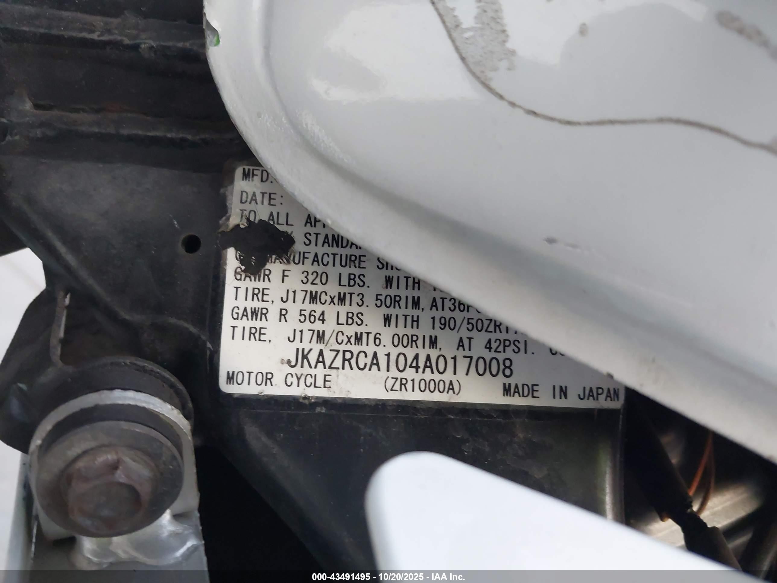 KAWASAKI ZR1000 image 10