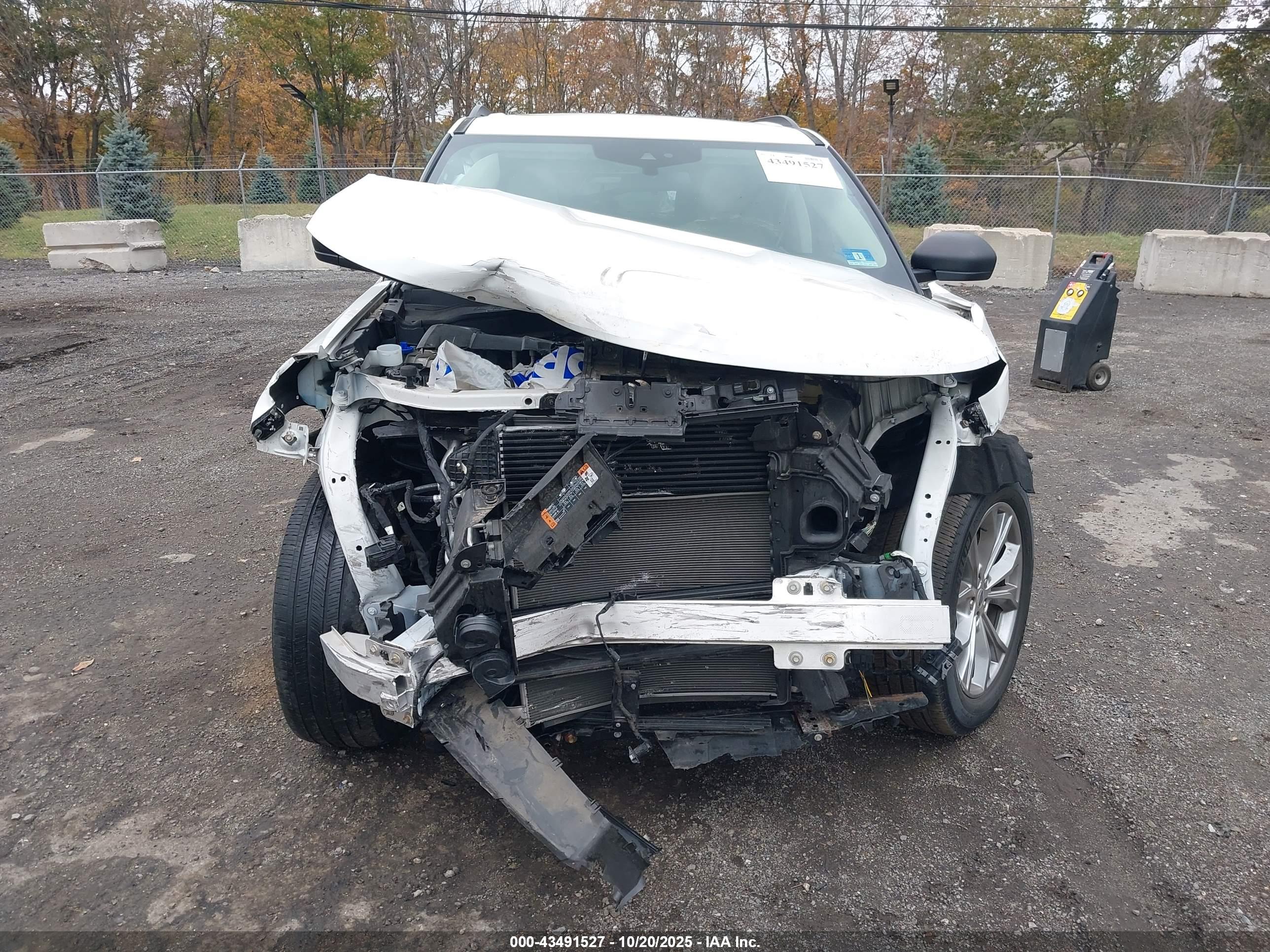 FORD EXPLORER image 6