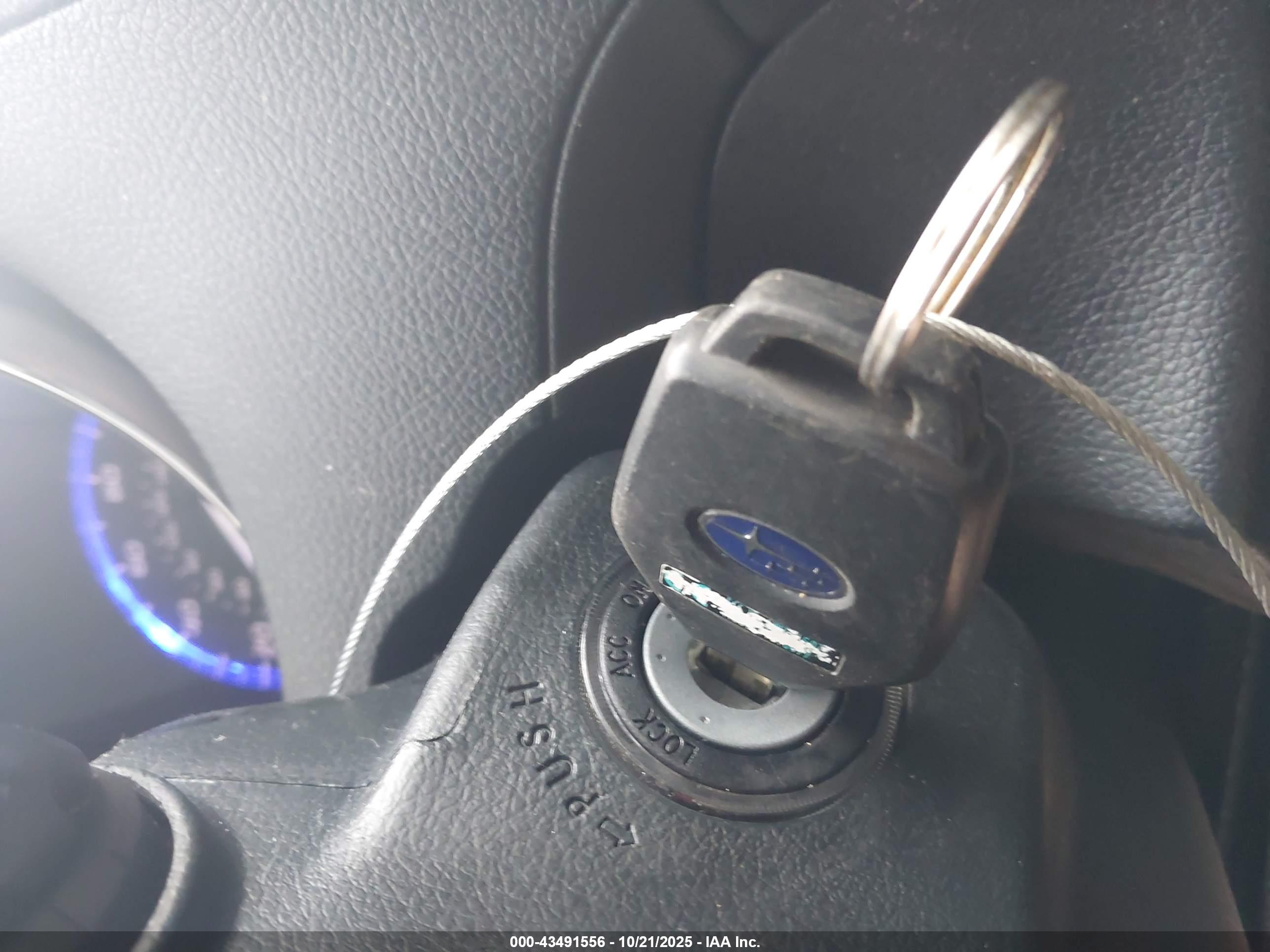 SUBARU OUTBACK image 11