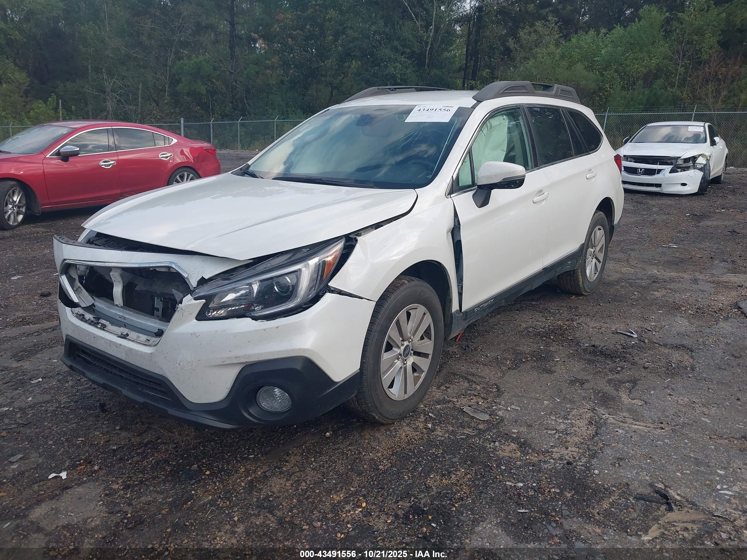 SUBARU OUTBACK image 2