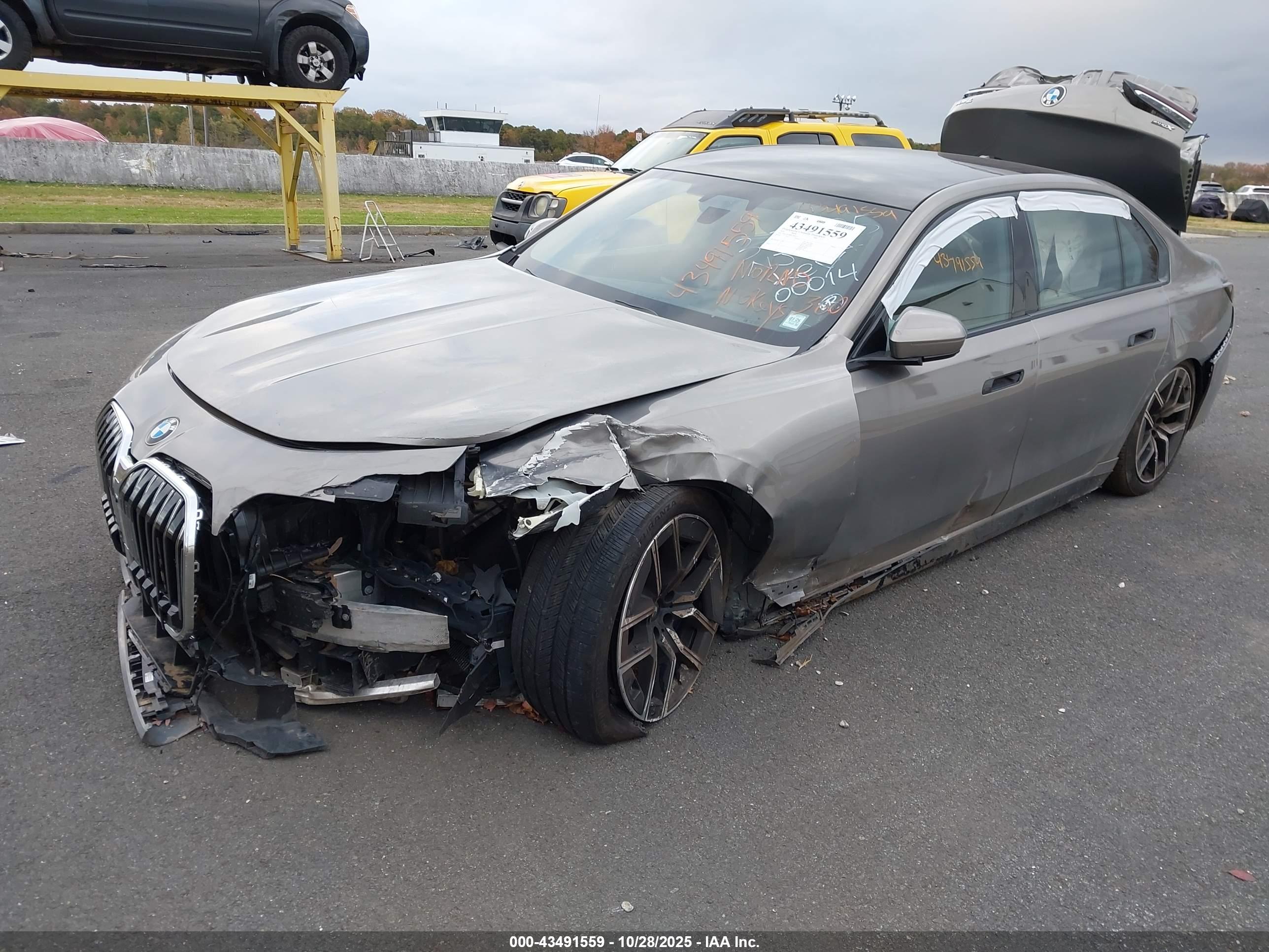 BMW 740I image 2