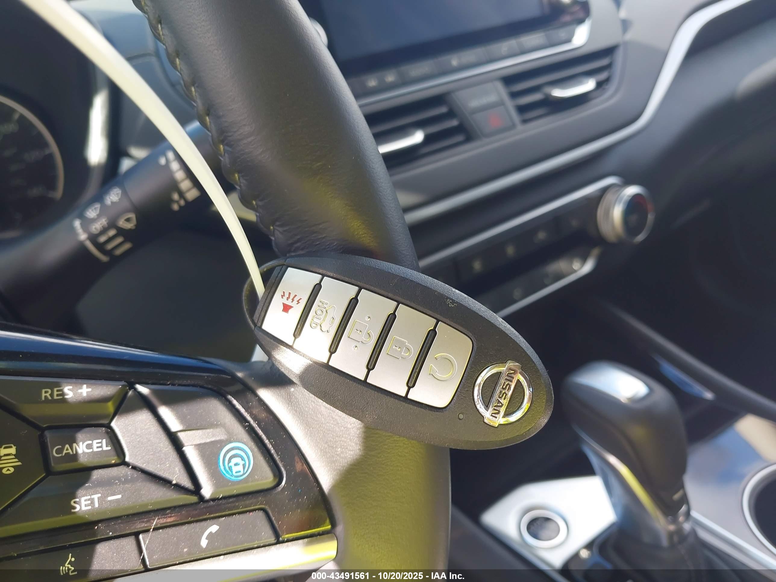 NISSAN ALTIMA image 11