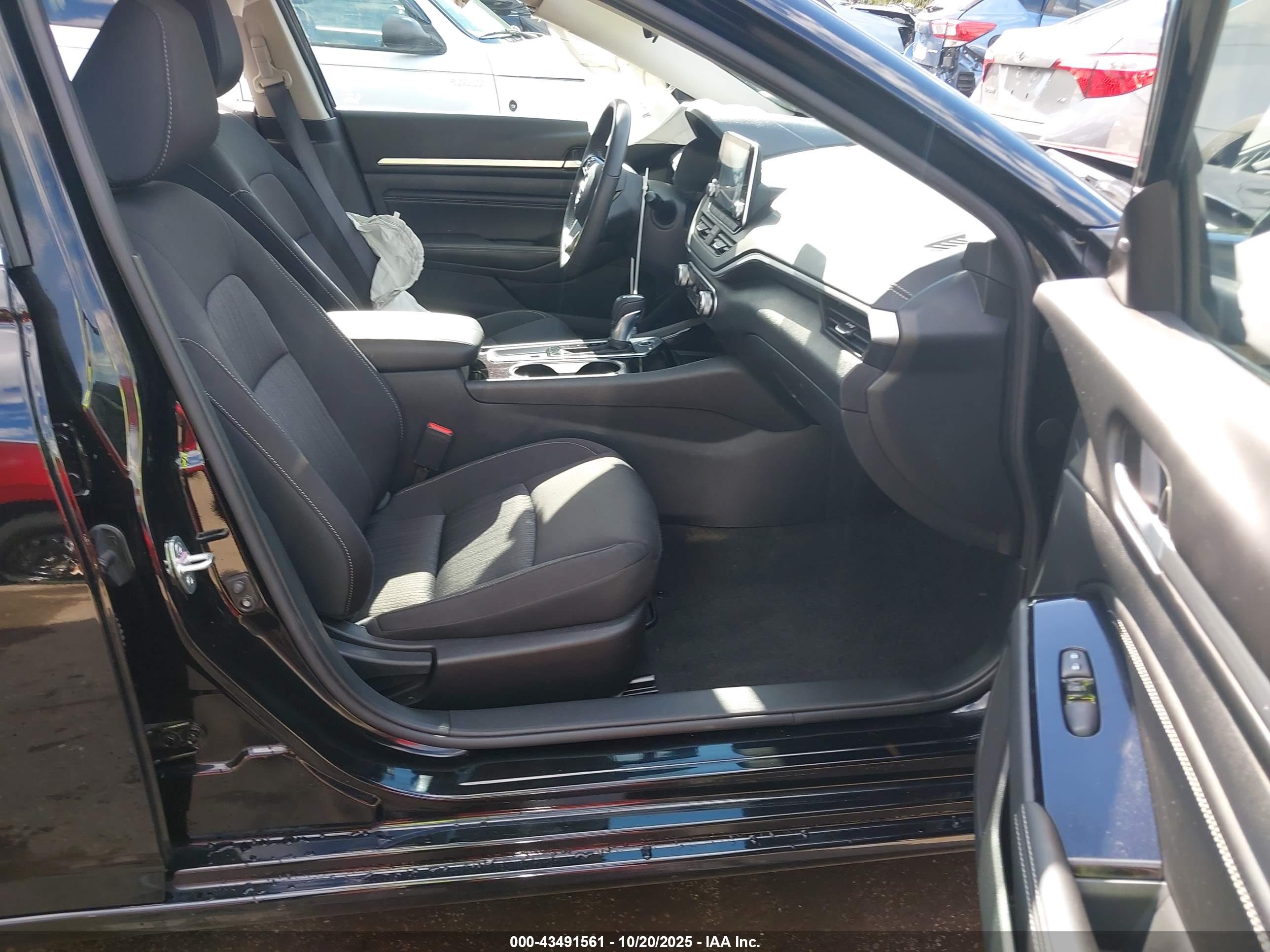 NISSAN ALTIMA image 5