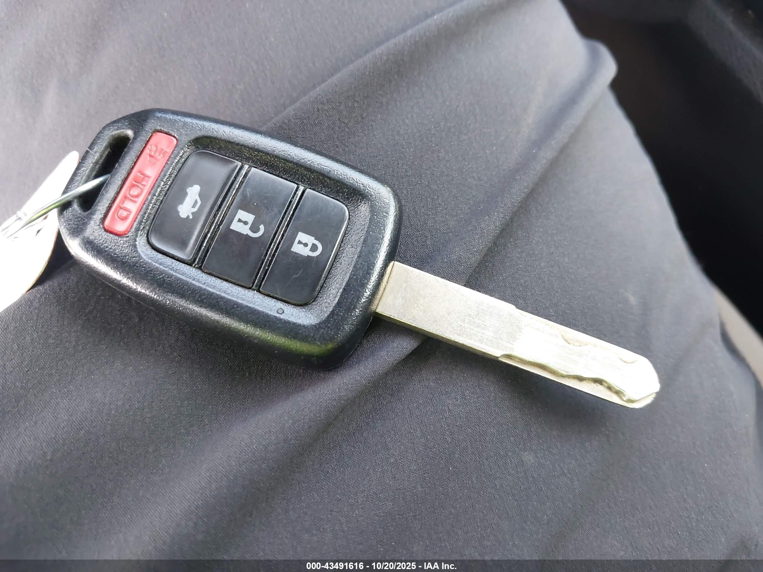 HONDA CIVIC image 11