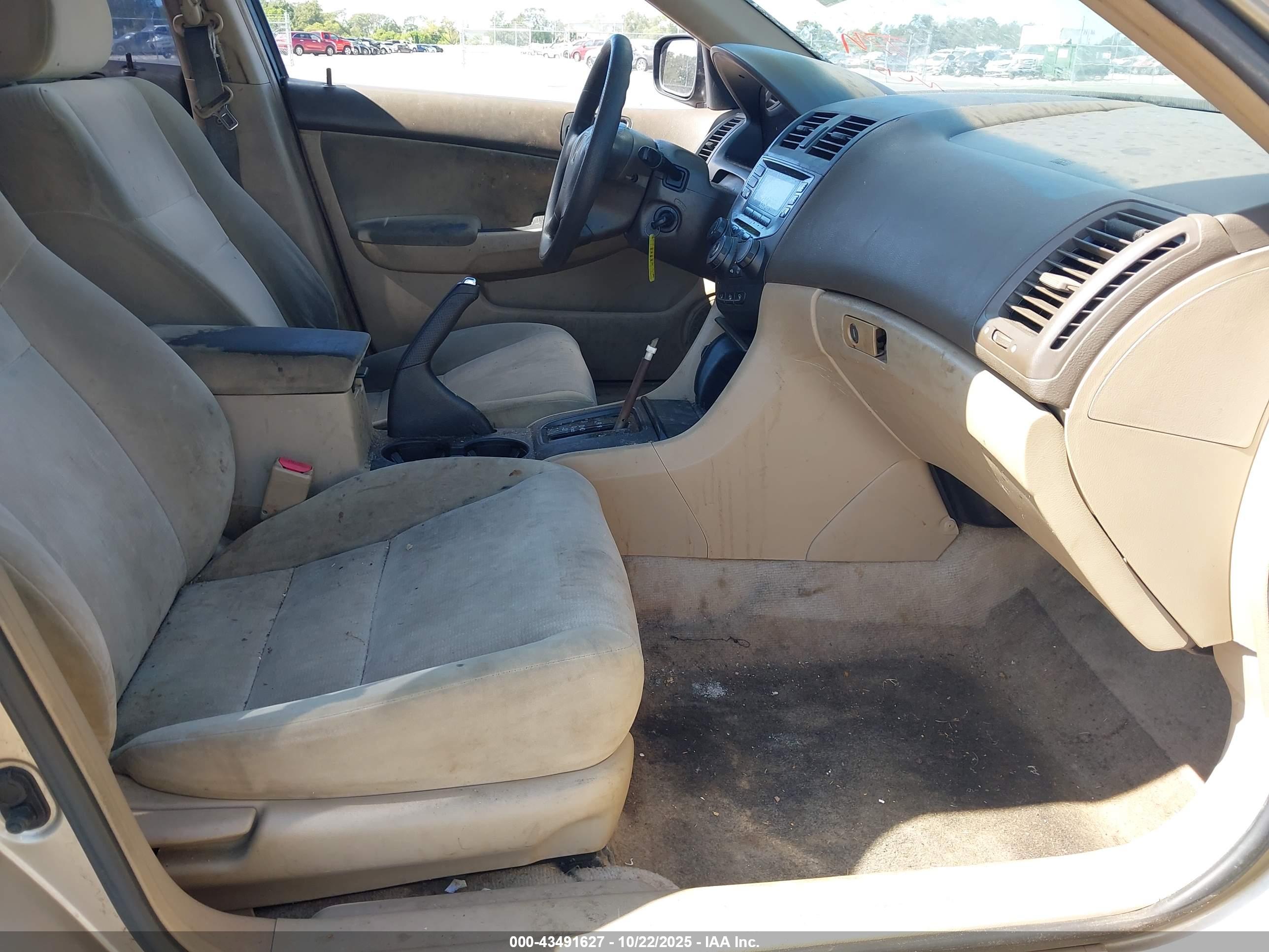 HONDA ACCORD image 5