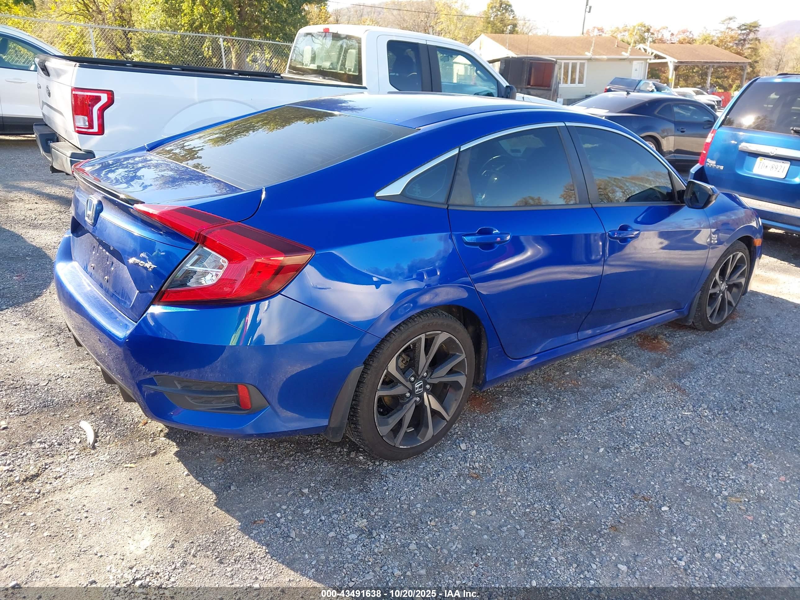 HONDA CIVIC image 4