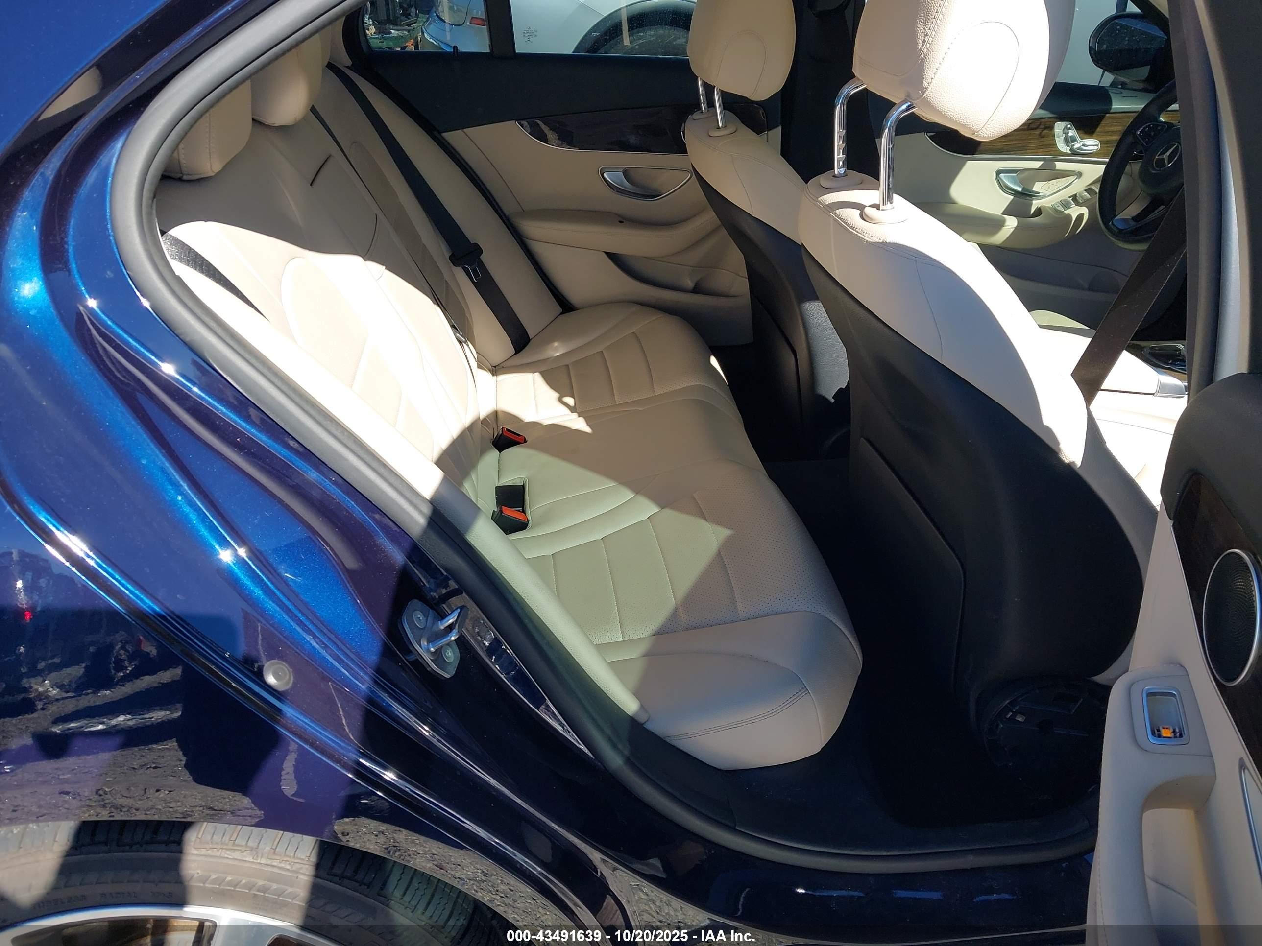 MERCEDES-BENZ C image 8