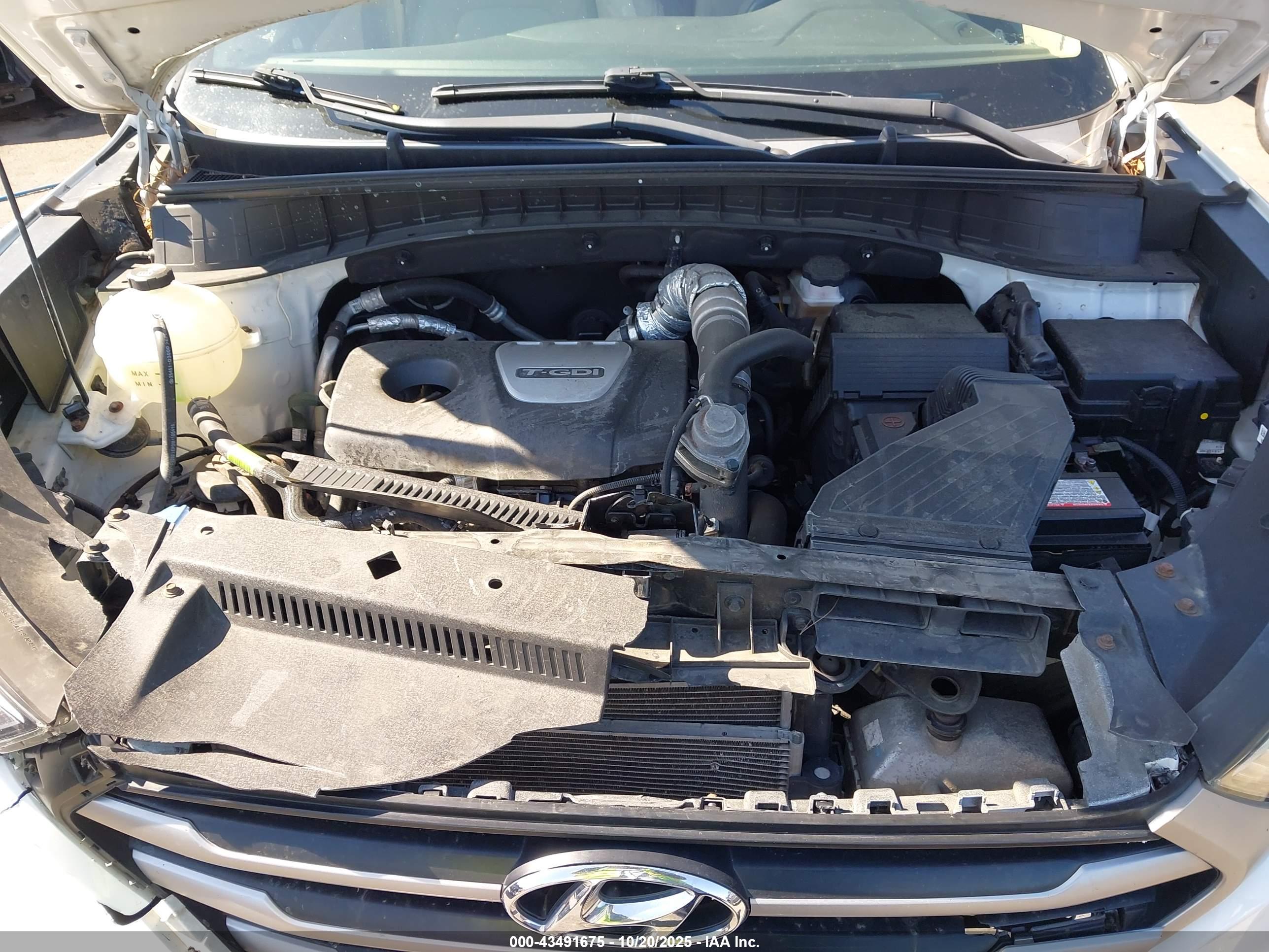 HYUNDAI TUCSON image 10