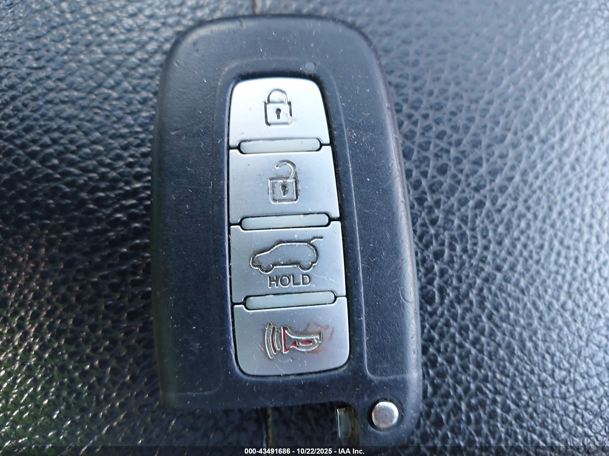 KIA SORENTO image 11