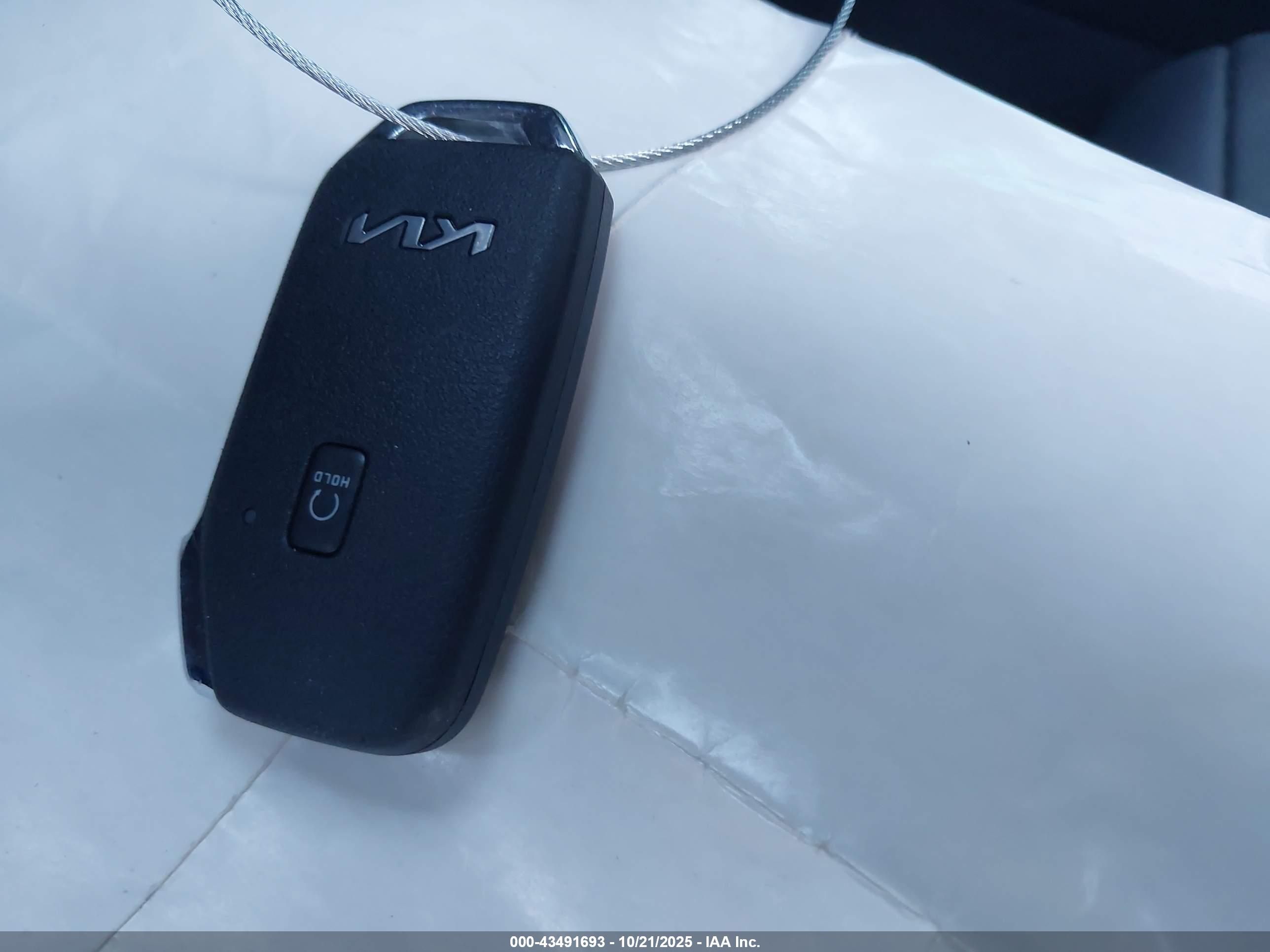 KIA STINGER image 11