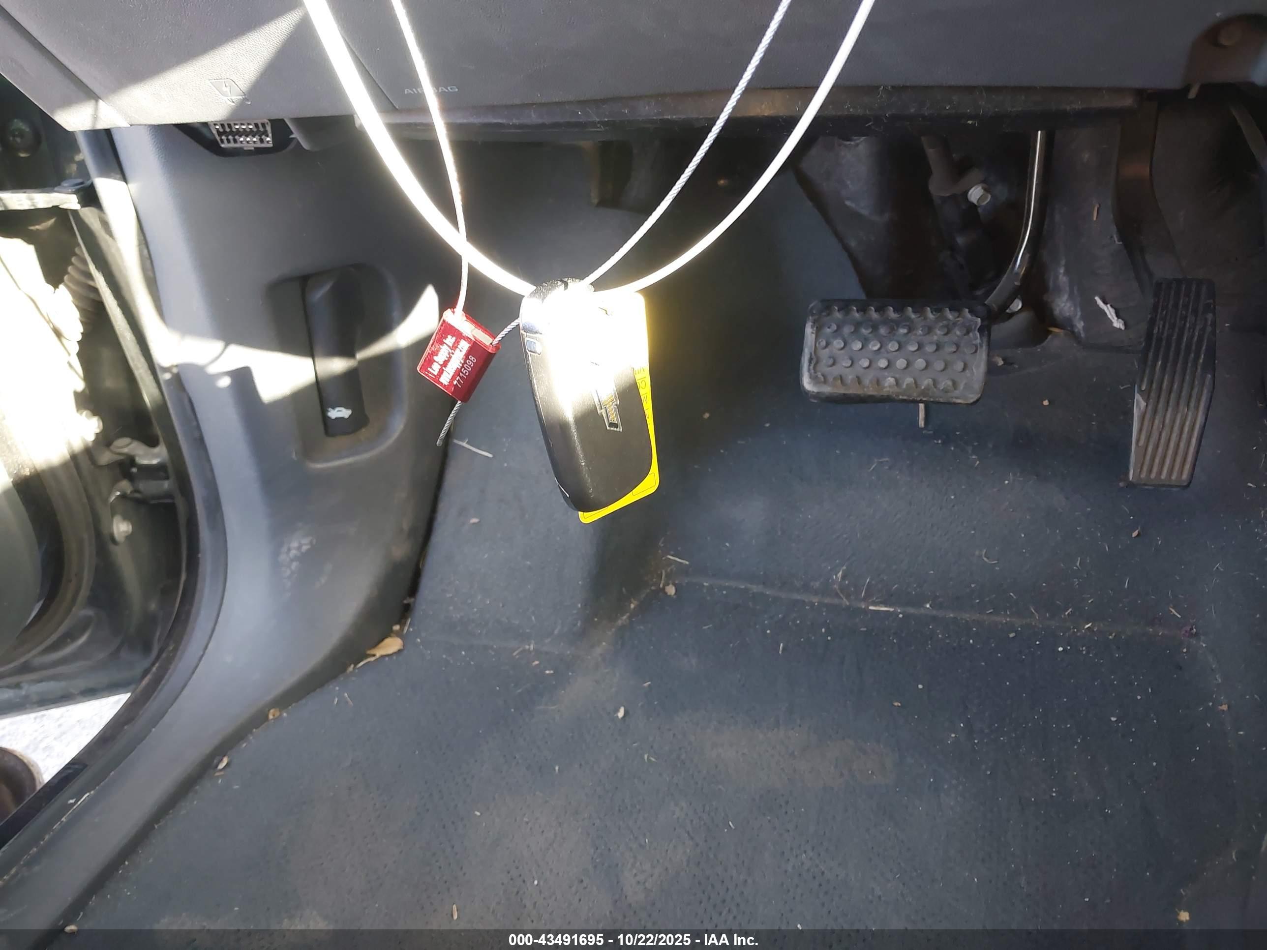 CHEVROLET BOLT image 11