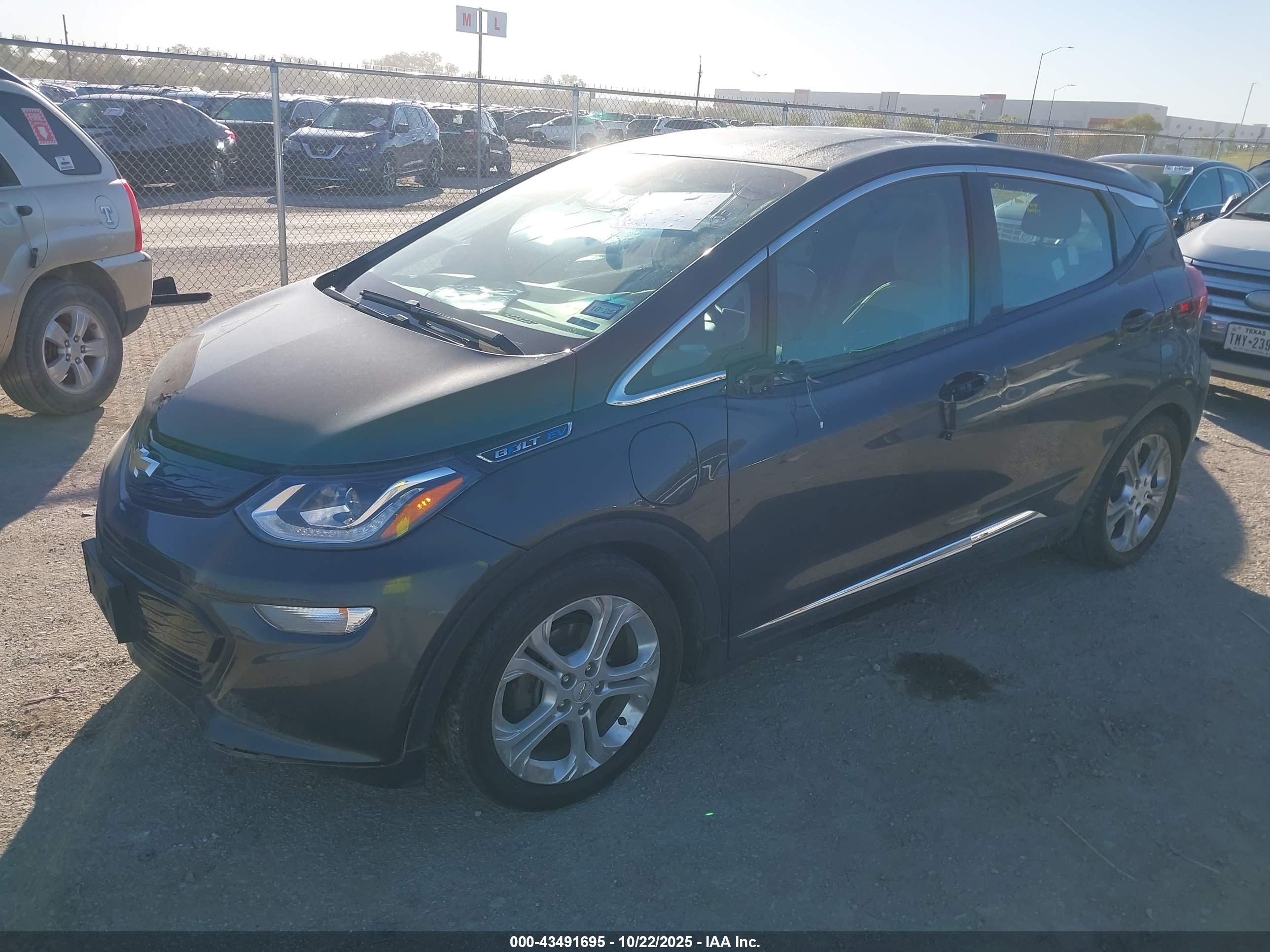 CHEVROLET BOLT image 2