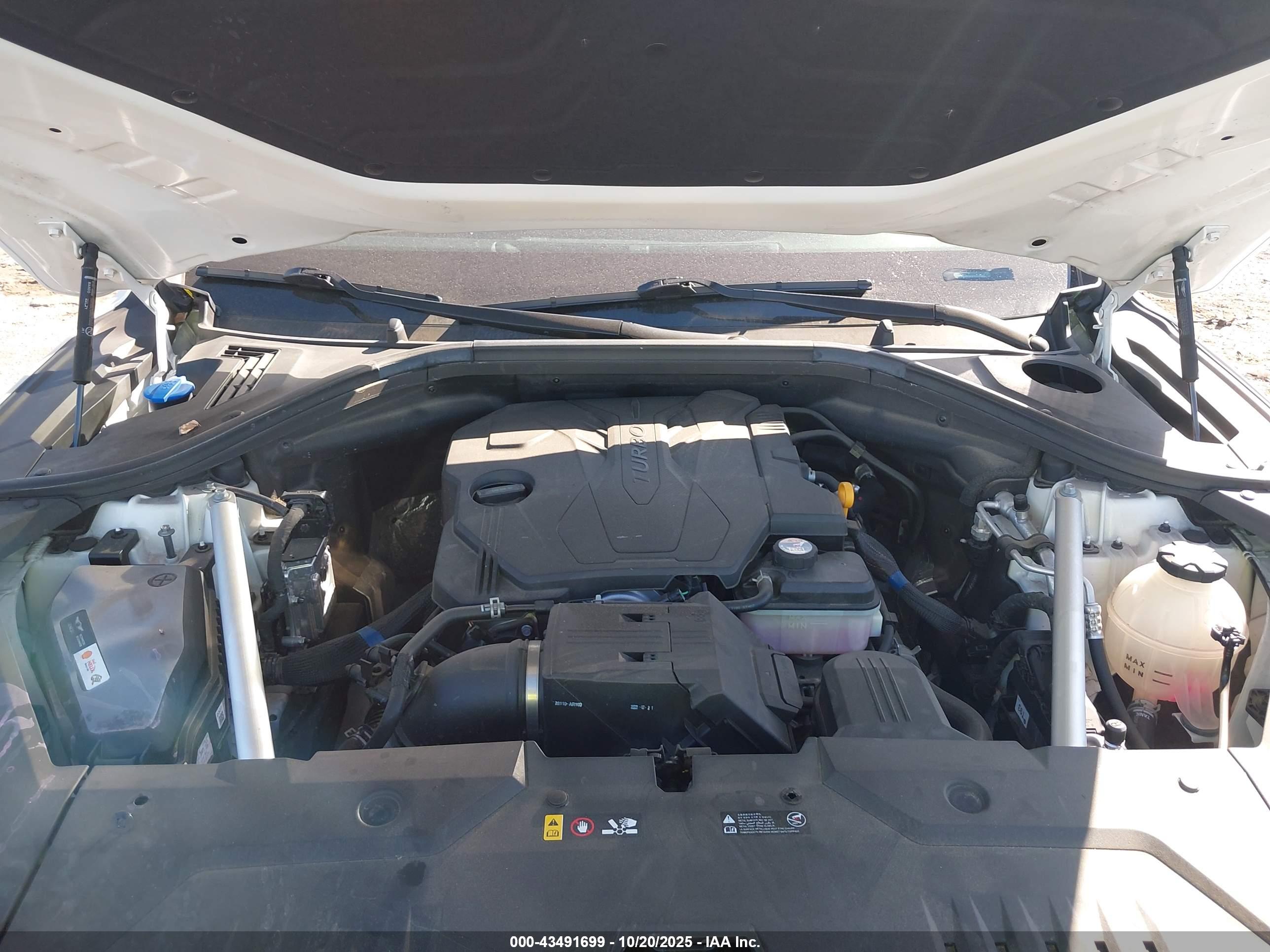 GENESIS GV70 image 10