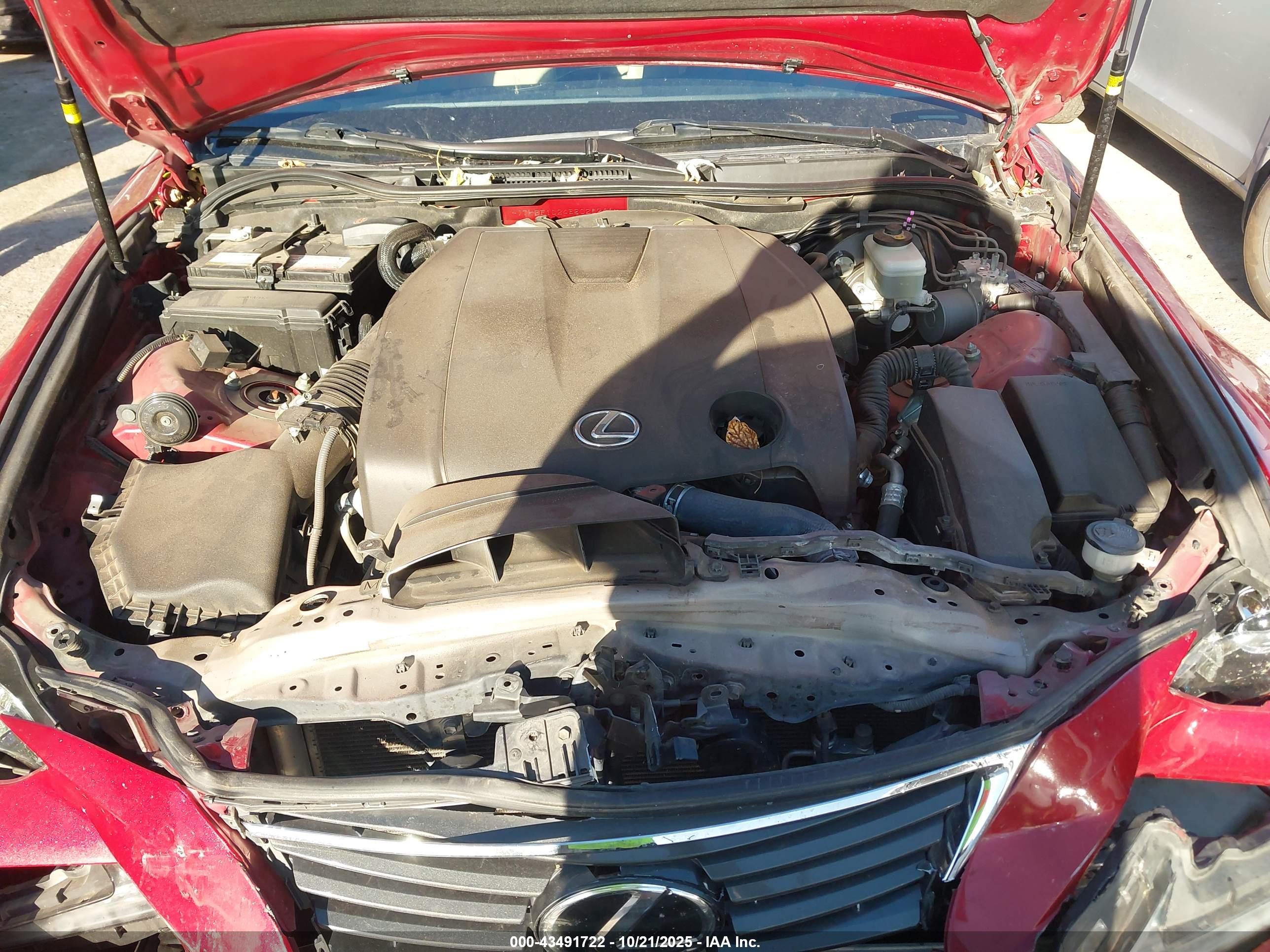 LEXUS IS image 10
