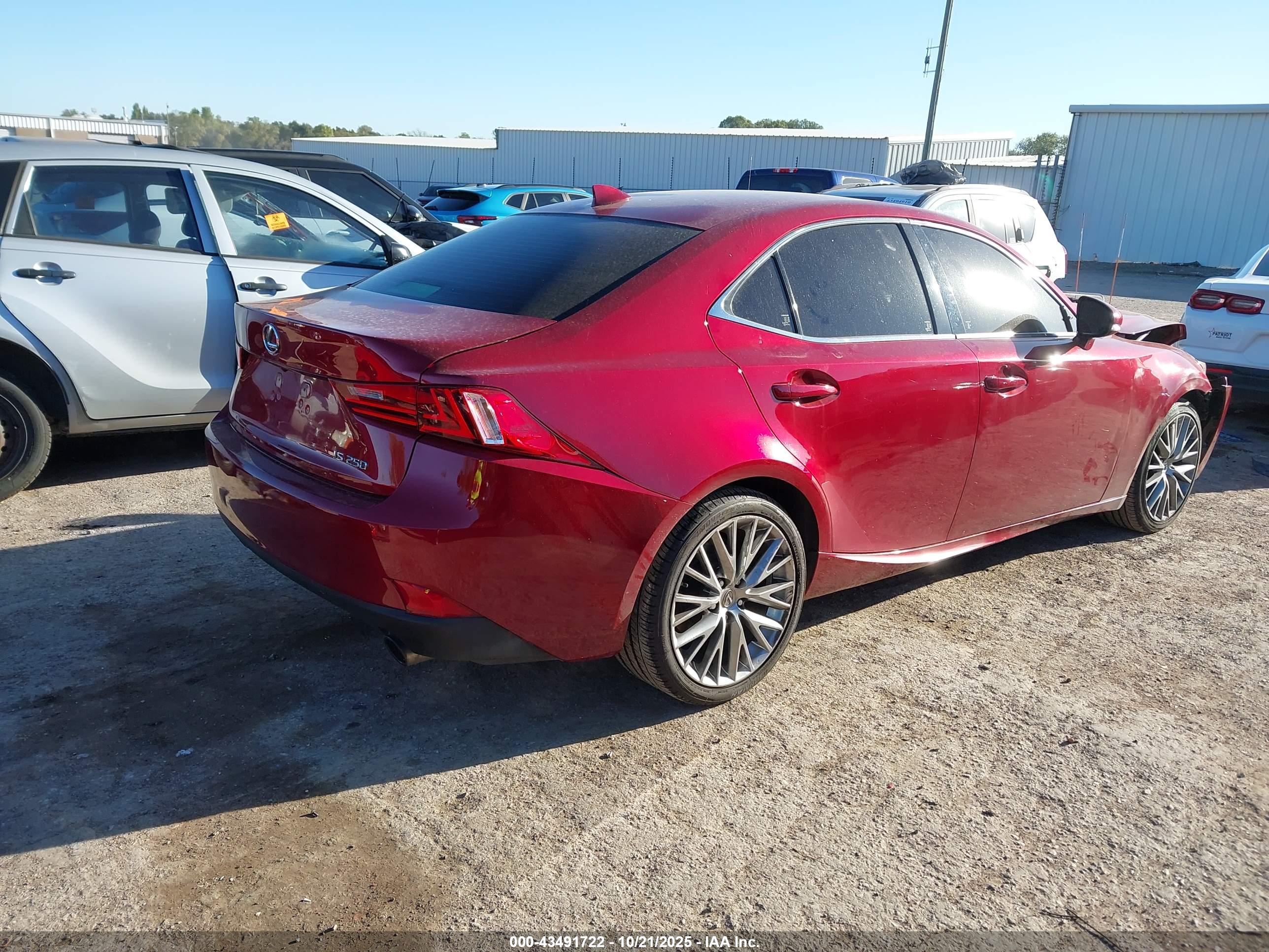 LEXUS IS image 4