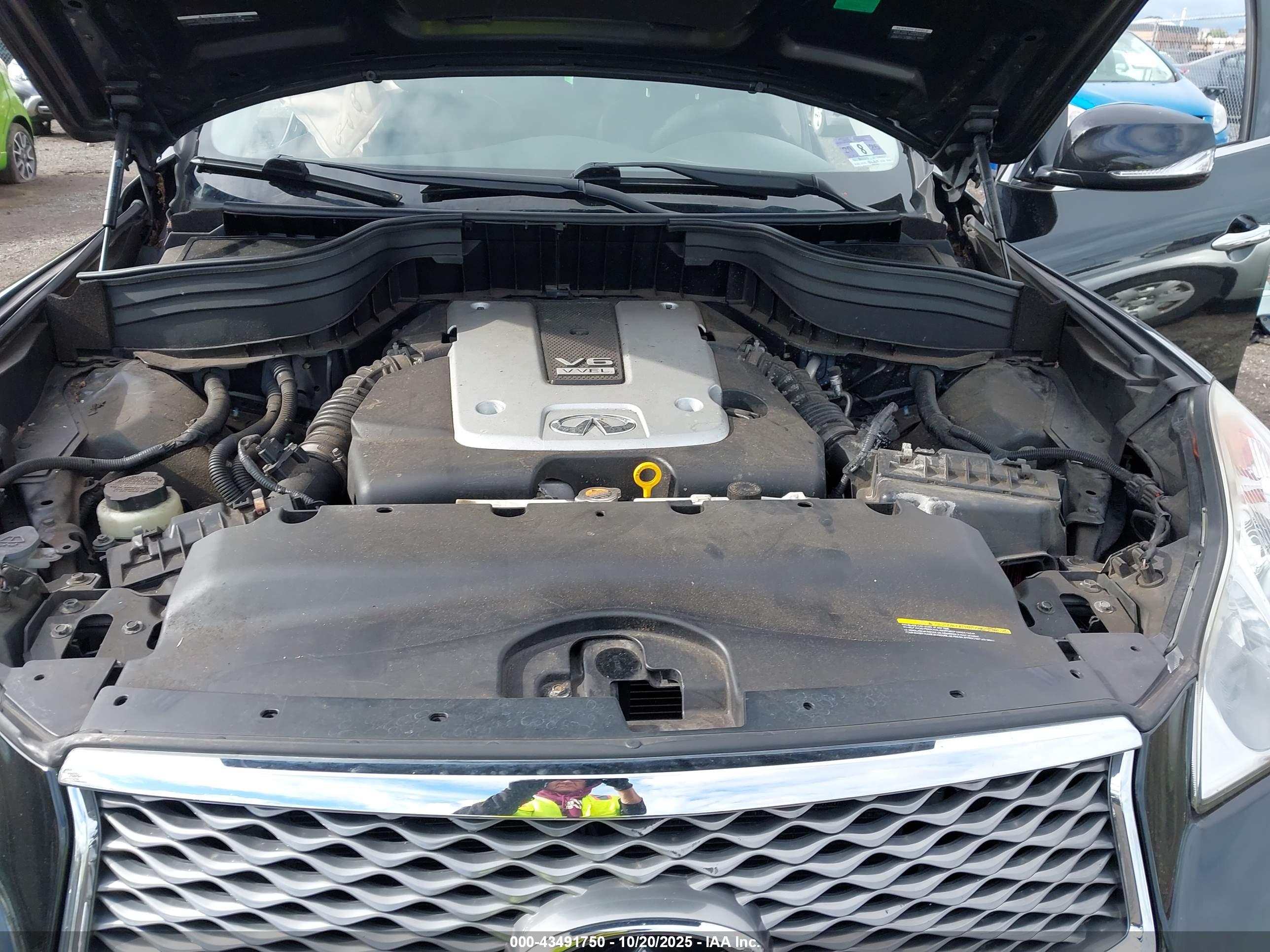 INFINITI QX50 image 10