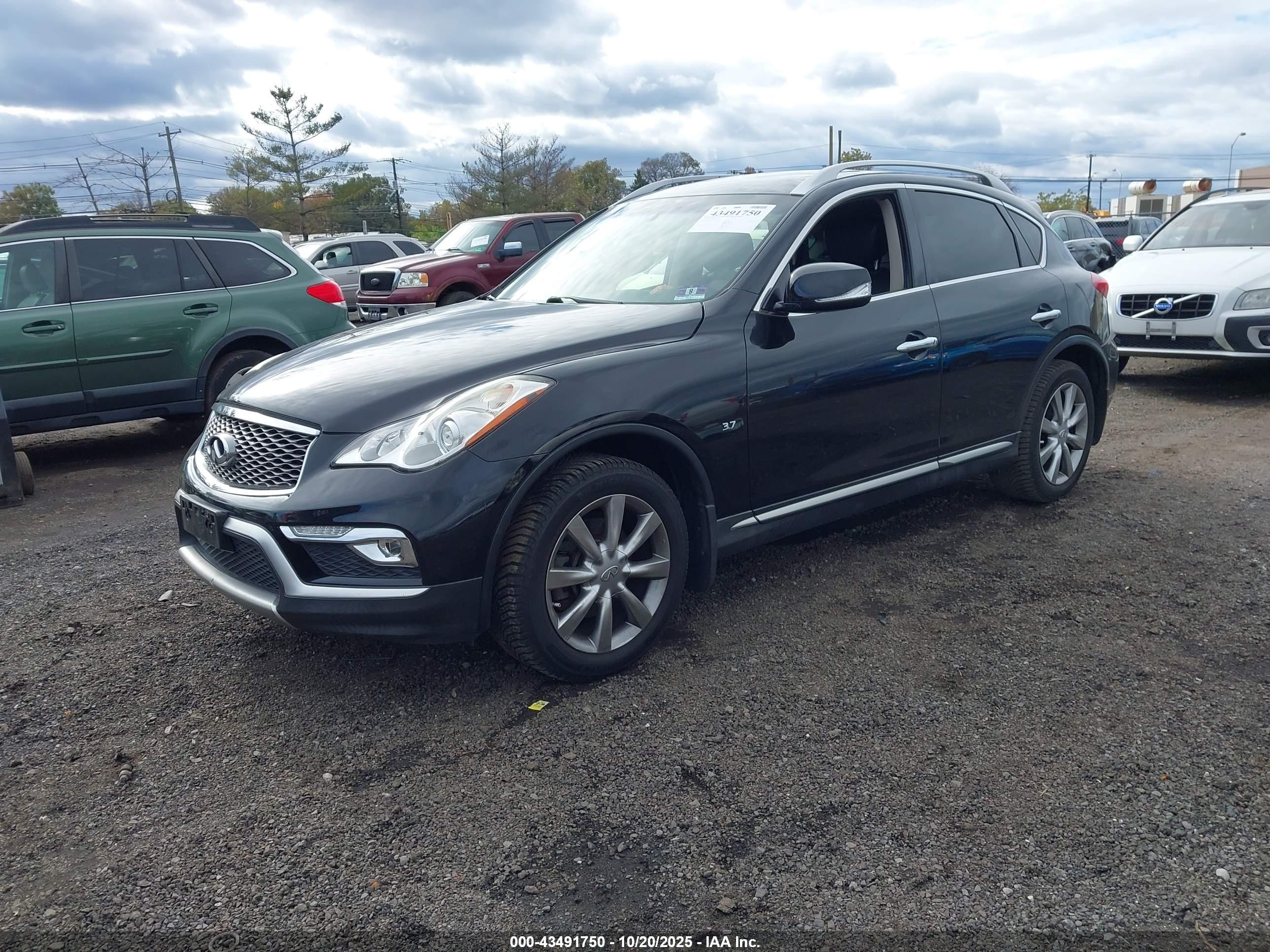 INFINITI QX50 image 2