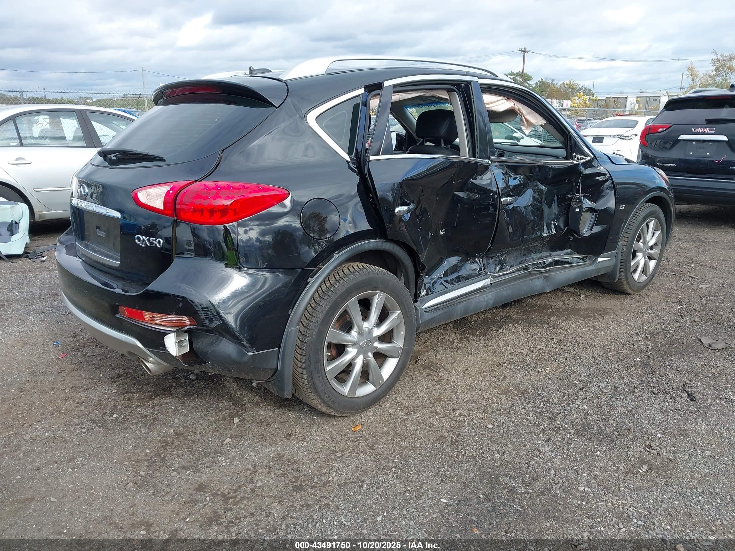 INFINITI QX50 image 4