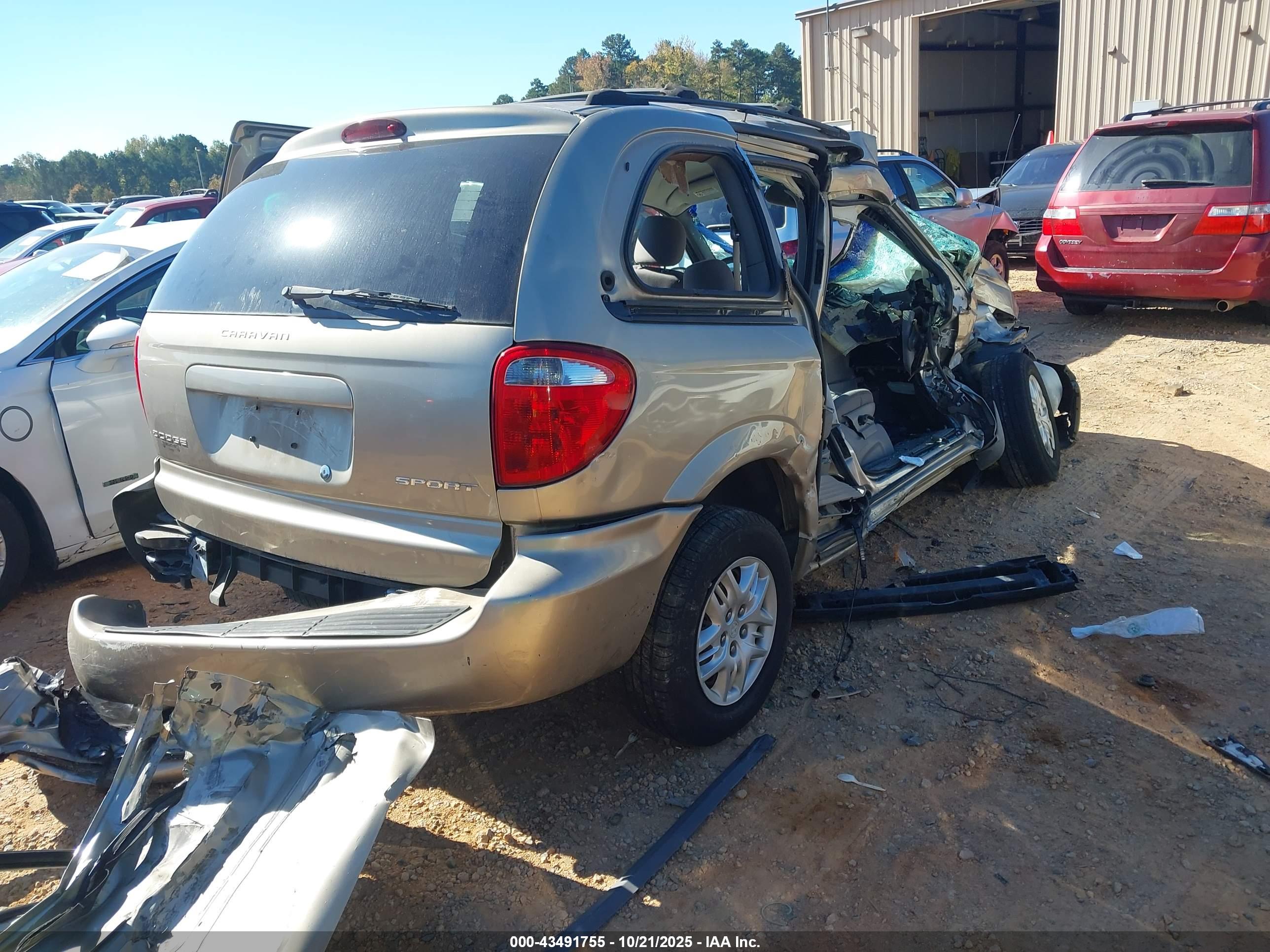 DODGE CARAVAN image 4