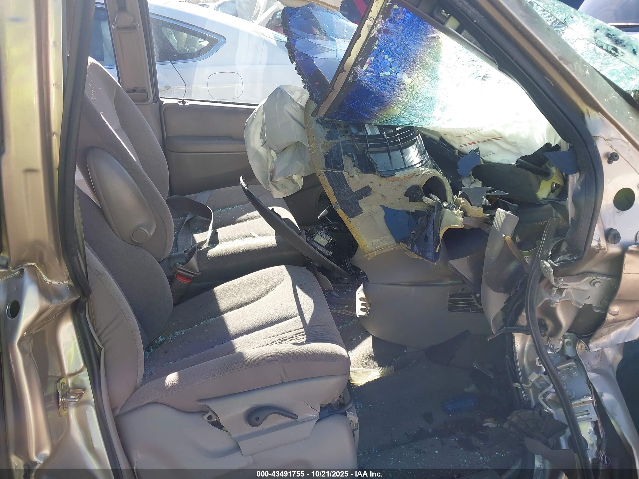 DODGE CARAVAN image 5