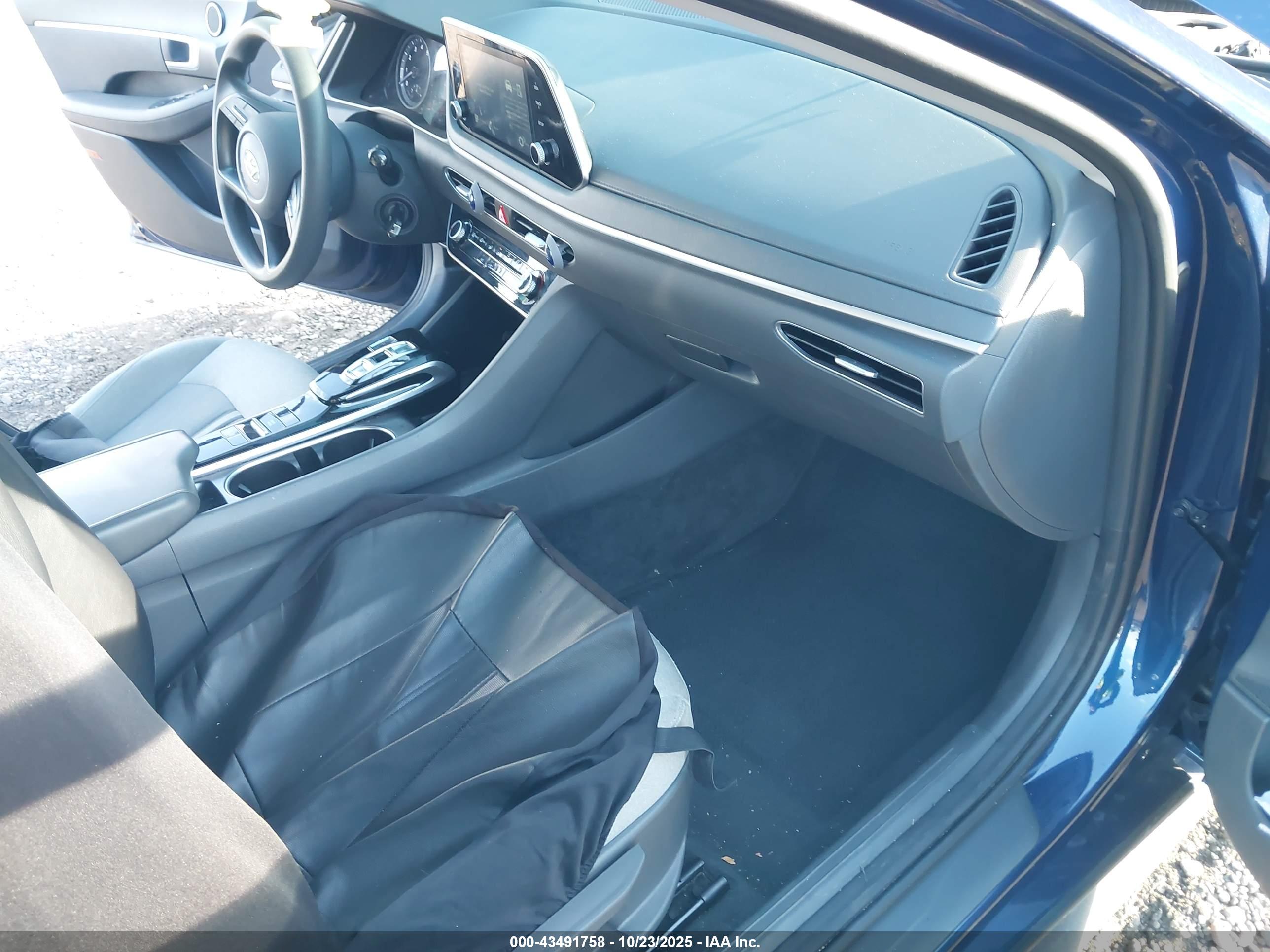 HYUNDAI SONATA image 5